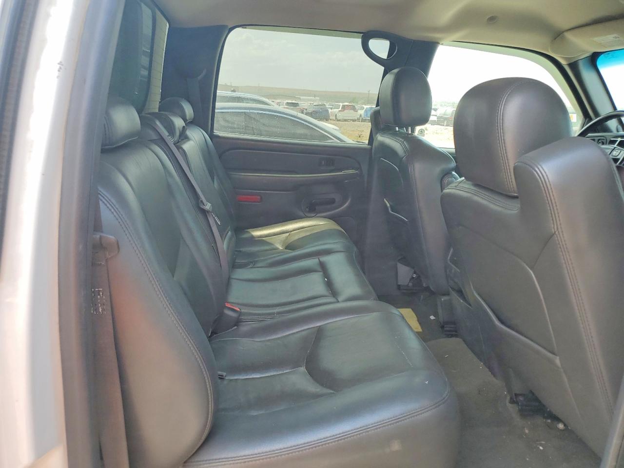 2006 Chevrolet Silverado K1500 White vin: 2GCEK13T261143668