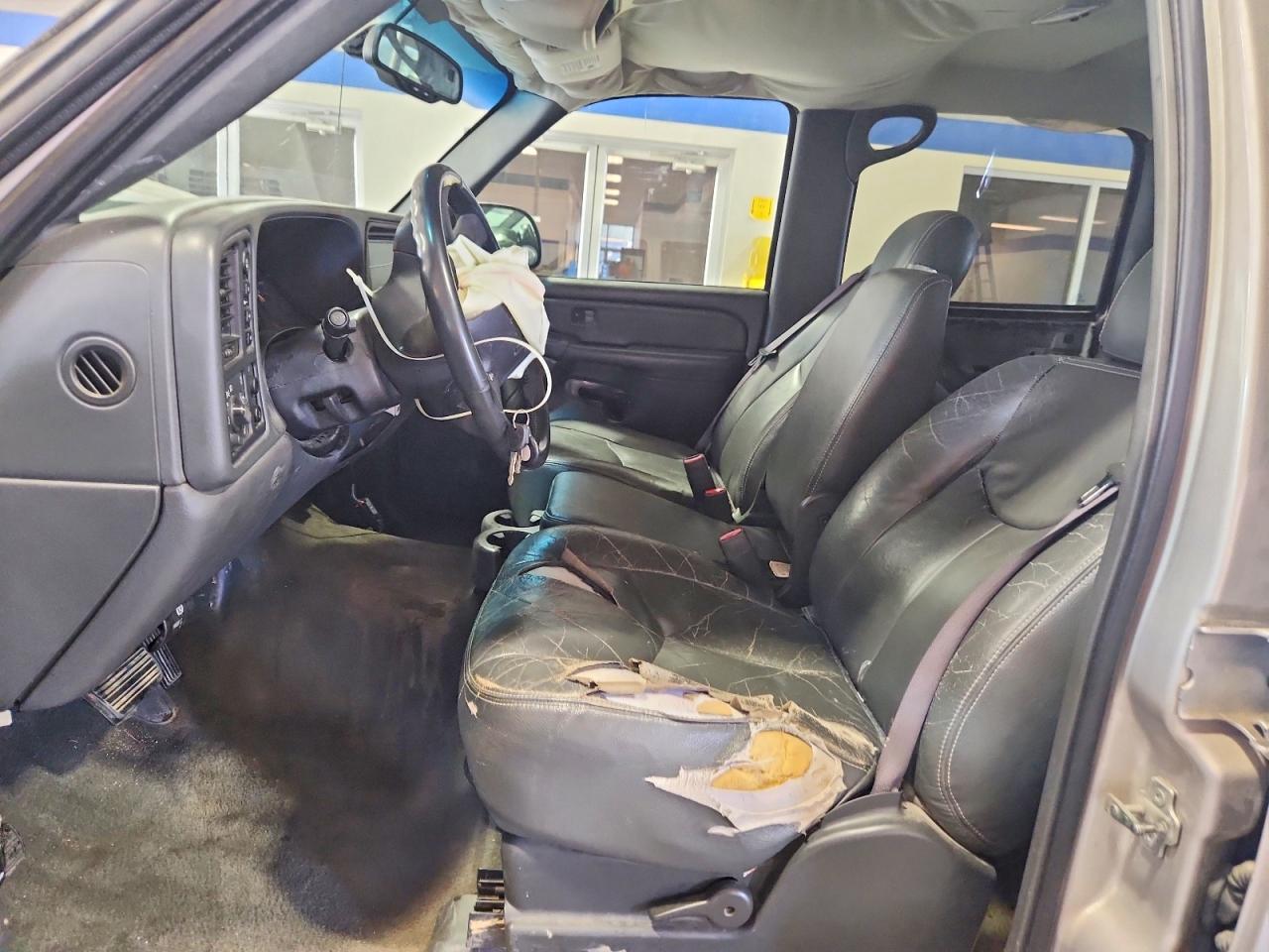 2005 Chevrolet Silverado K1500 Silver vin: 2GCEK13T351123380