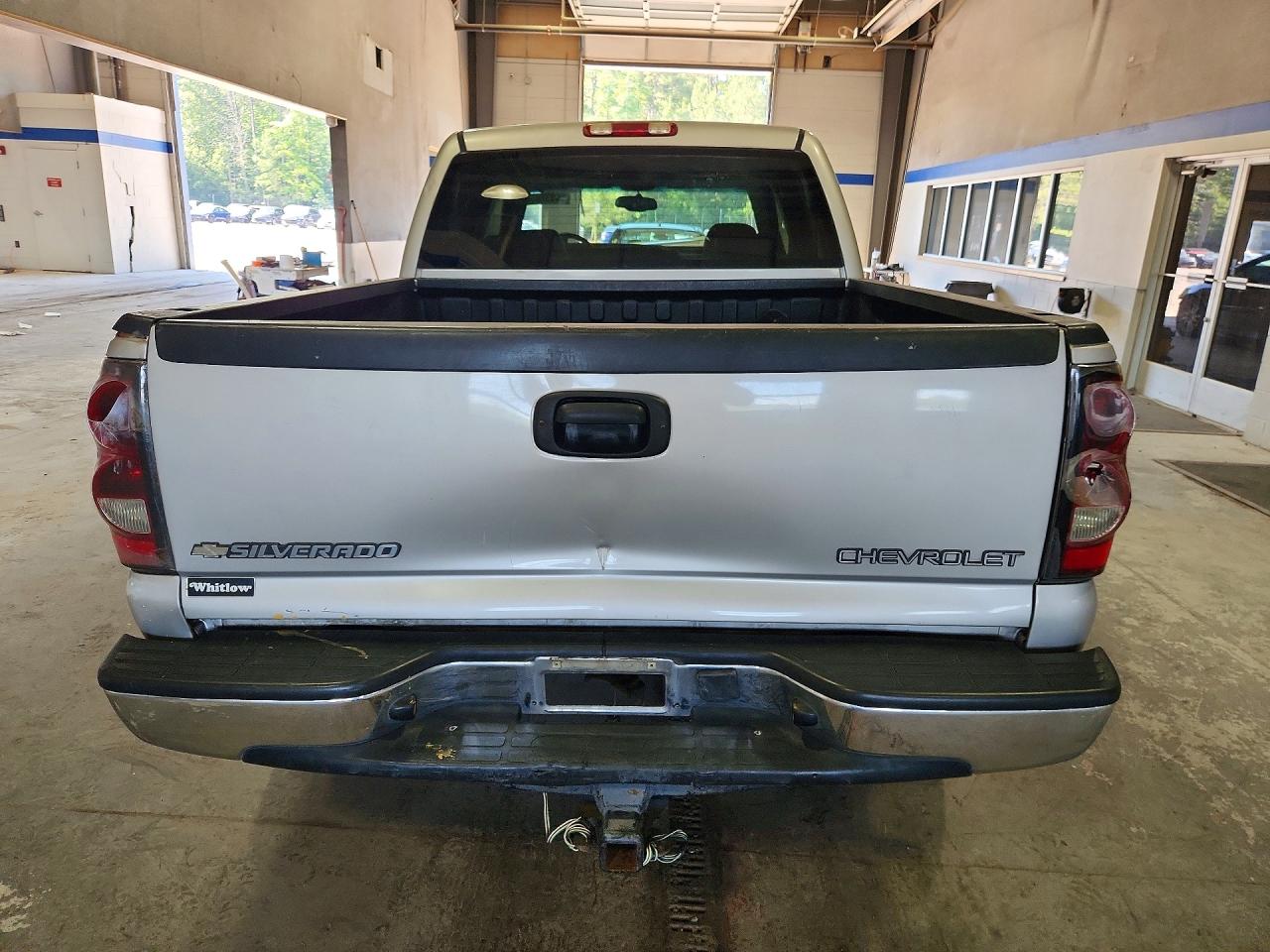 2005 Chevrolet Silverado K1500 Silver vin: 2GCEK13T351123380