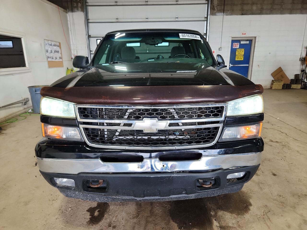 2006 Chevrolet Silverado K1500 Black vin: 2GCEK13T361195701