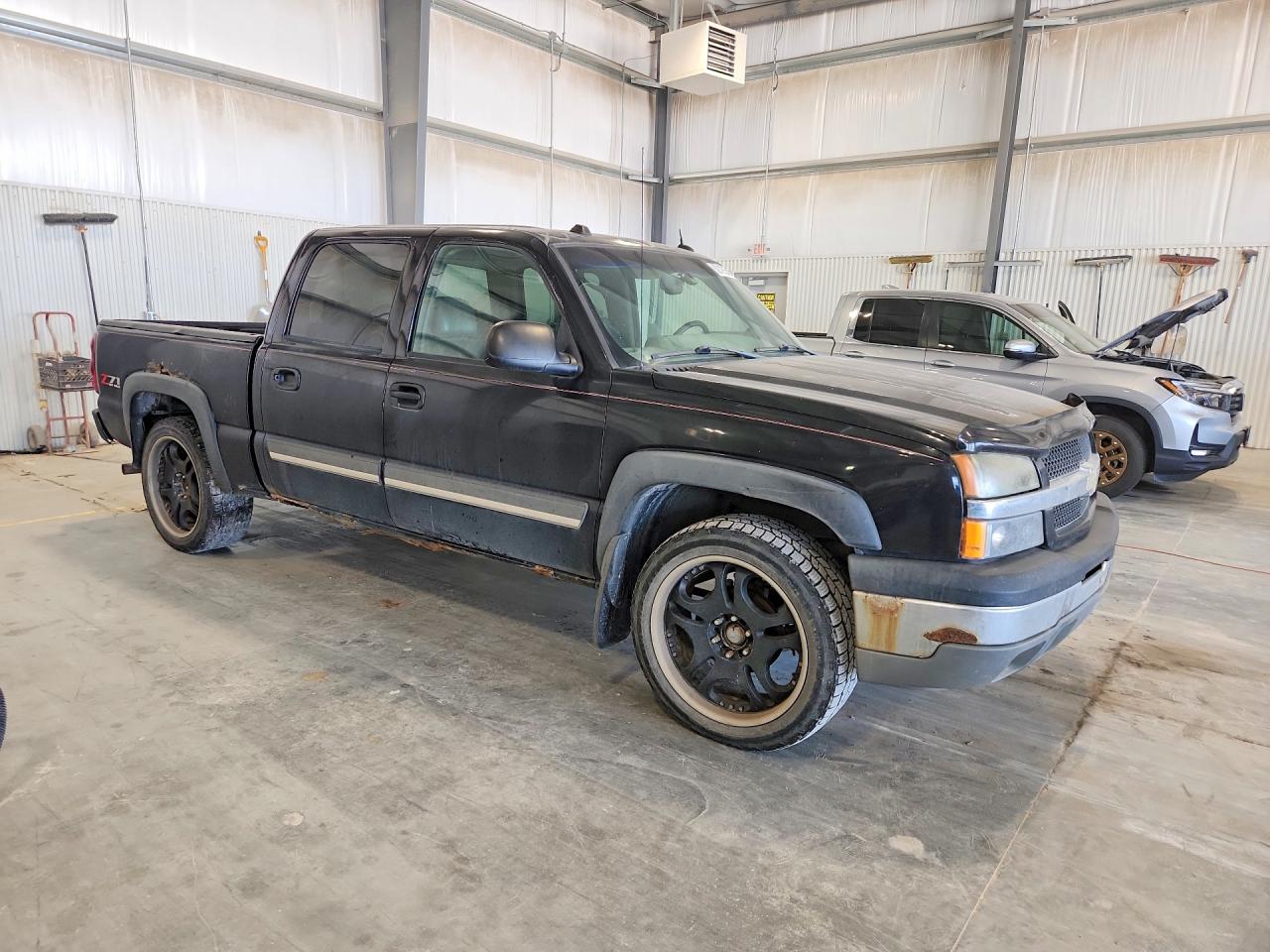 2004 Chevrolet Silverado K1500 Black vin: 2GCEK13T441304597
