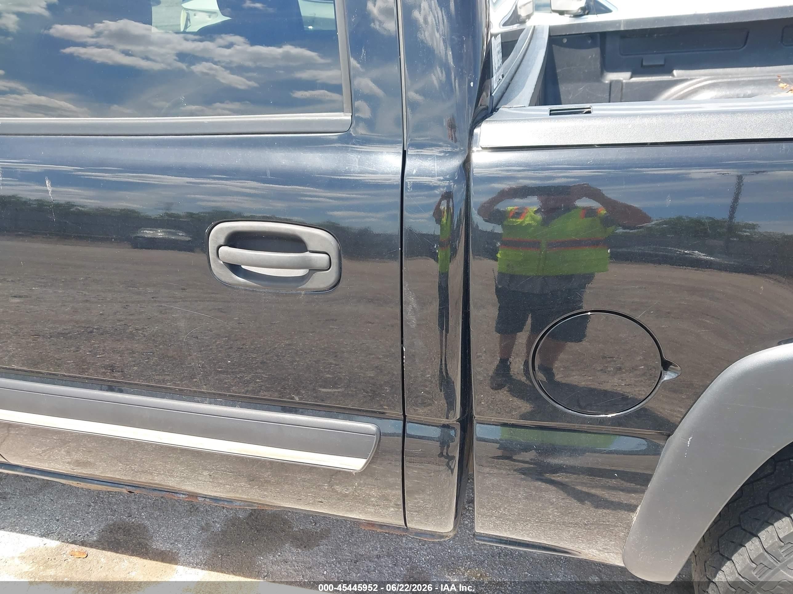 2004 Chevrolet Silverado 1500 Z71 Black vin: 2GCEK13T441310870