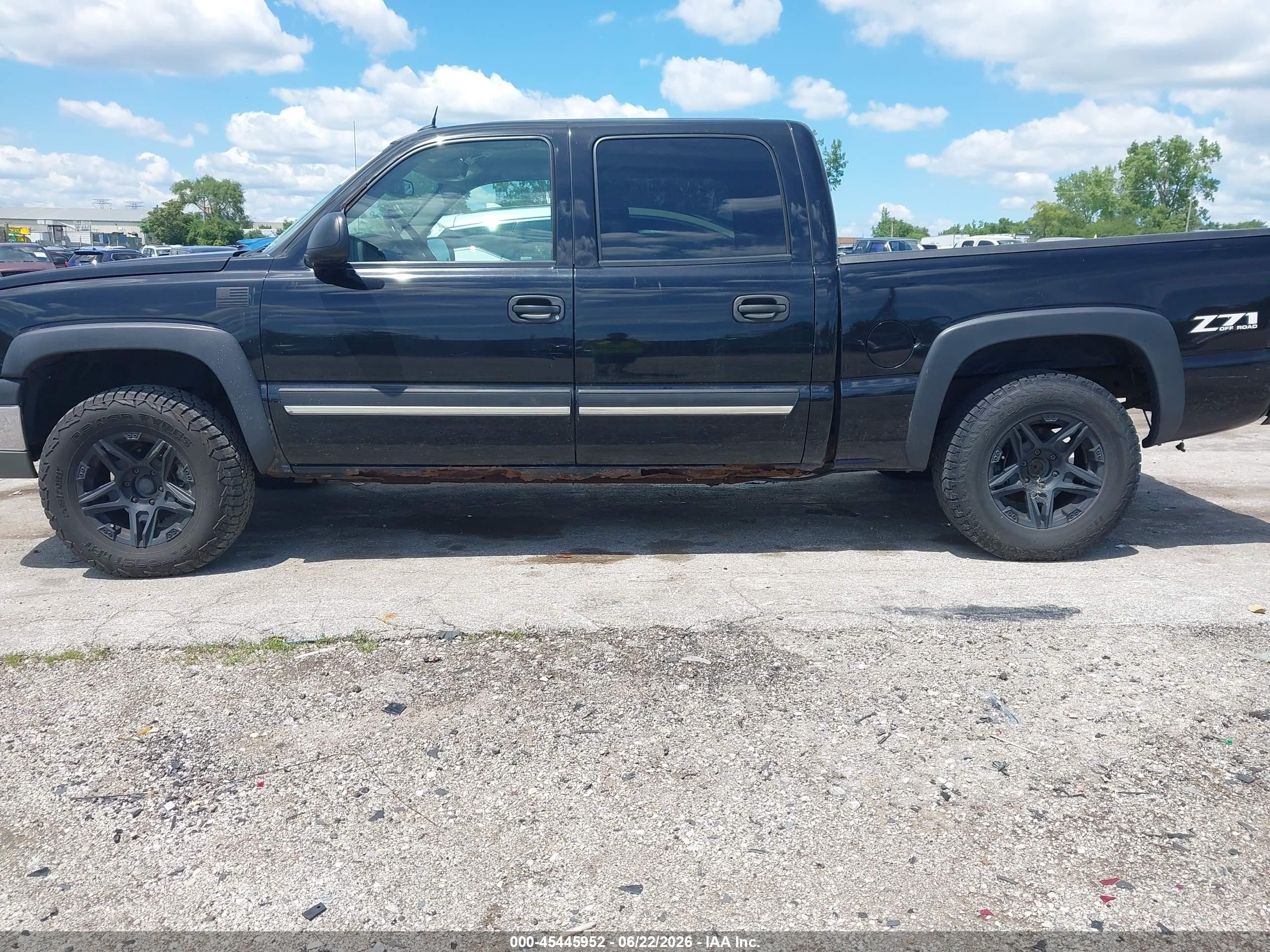 2004 Chevrolet Silverado 1500 Z71 Black vin: 2GCEK13T441310870