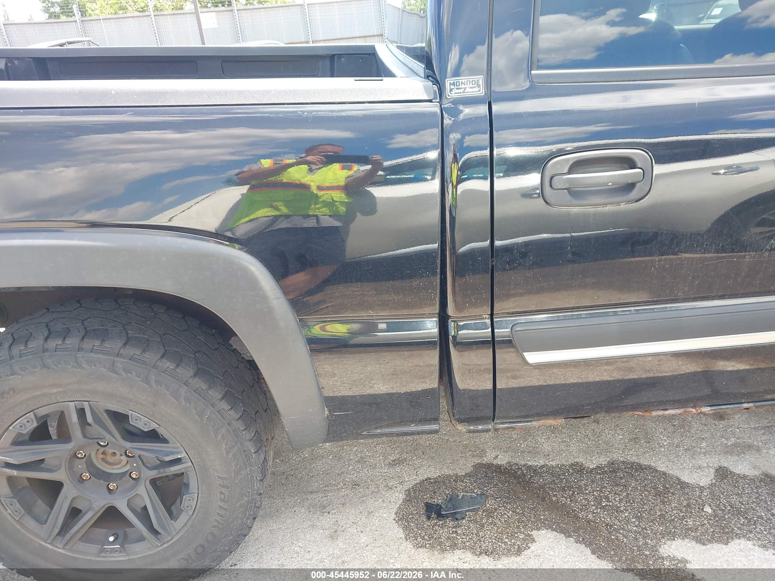 2004 Chevrolet Silverado 1500 Z71 Black vin: 2GCEK13T441310870