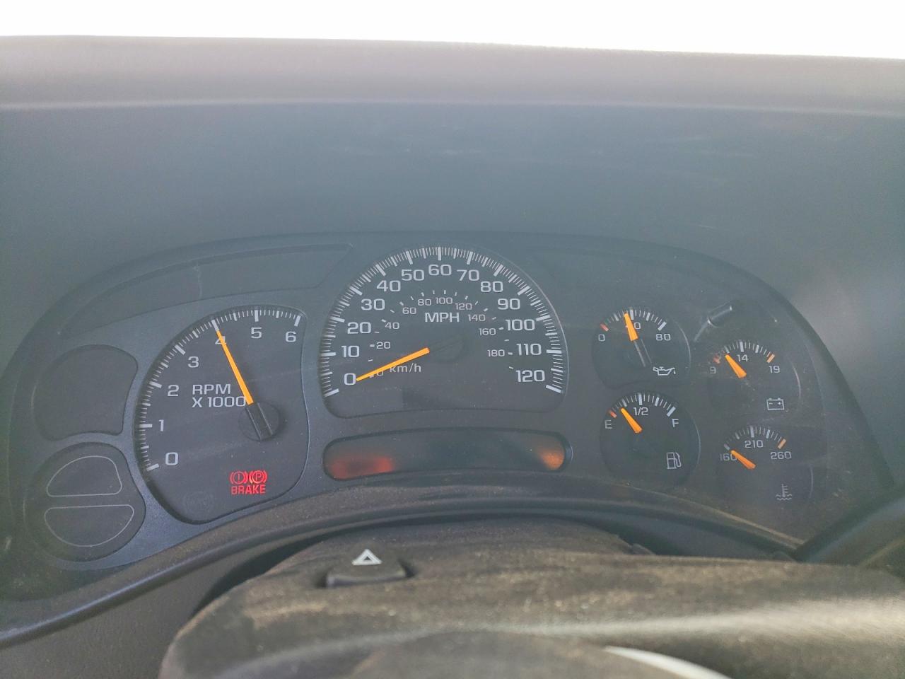 2004 Chevrolet Silverado K1500 White vin: 2GCEK13T441416400