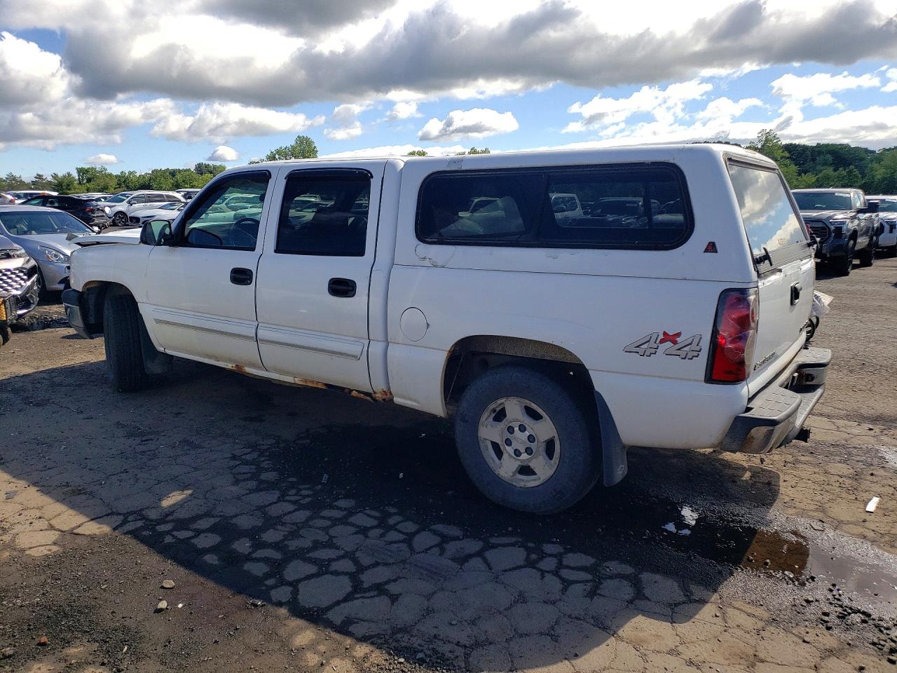 2004 Chevrolet Silverado K1500 White vin: 2GCEK13T441416400