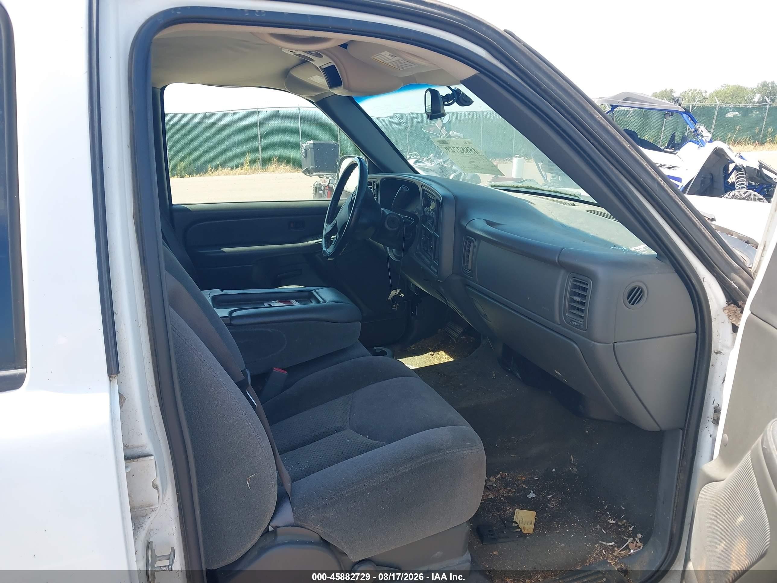 2005 Chevrolet Silverado 1500 Z71 White vin: 2GCEK13T451156257