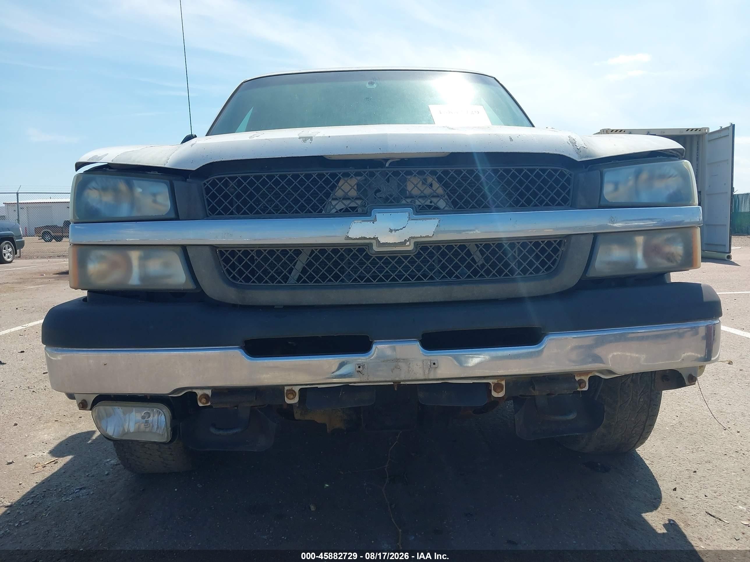 2005 Chevrolet Silverado 1500 Z71 White vin: 2GCEK13T451156257