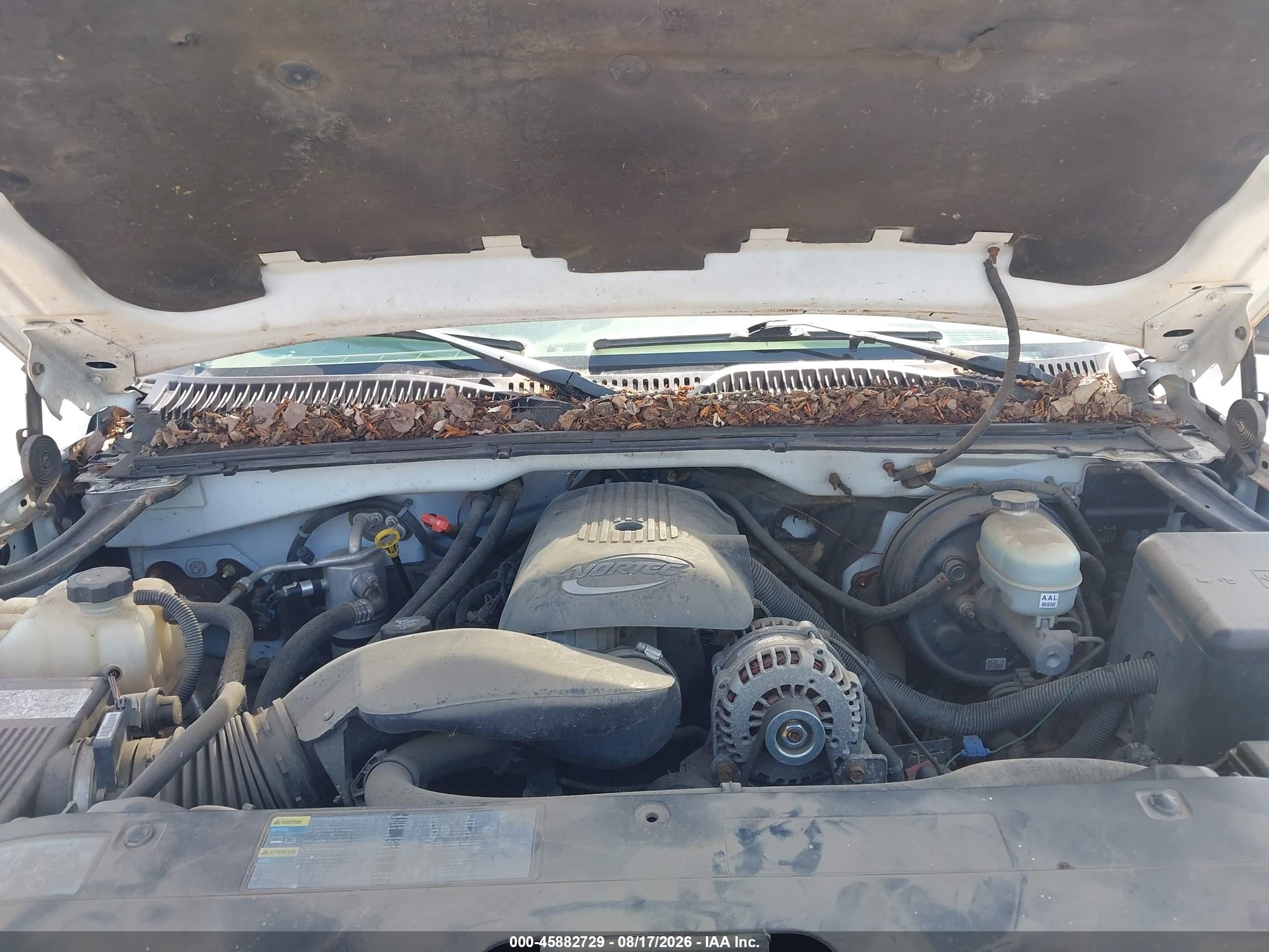 2005 Chevrolet Silverado 1500 Z71 White vin: 2GCEK13T451156257