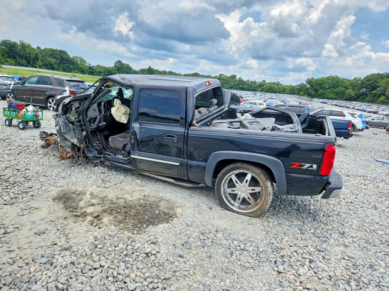 2005 Chevrolet Silverado K1500 Black vin: 2GCEK13T451250851