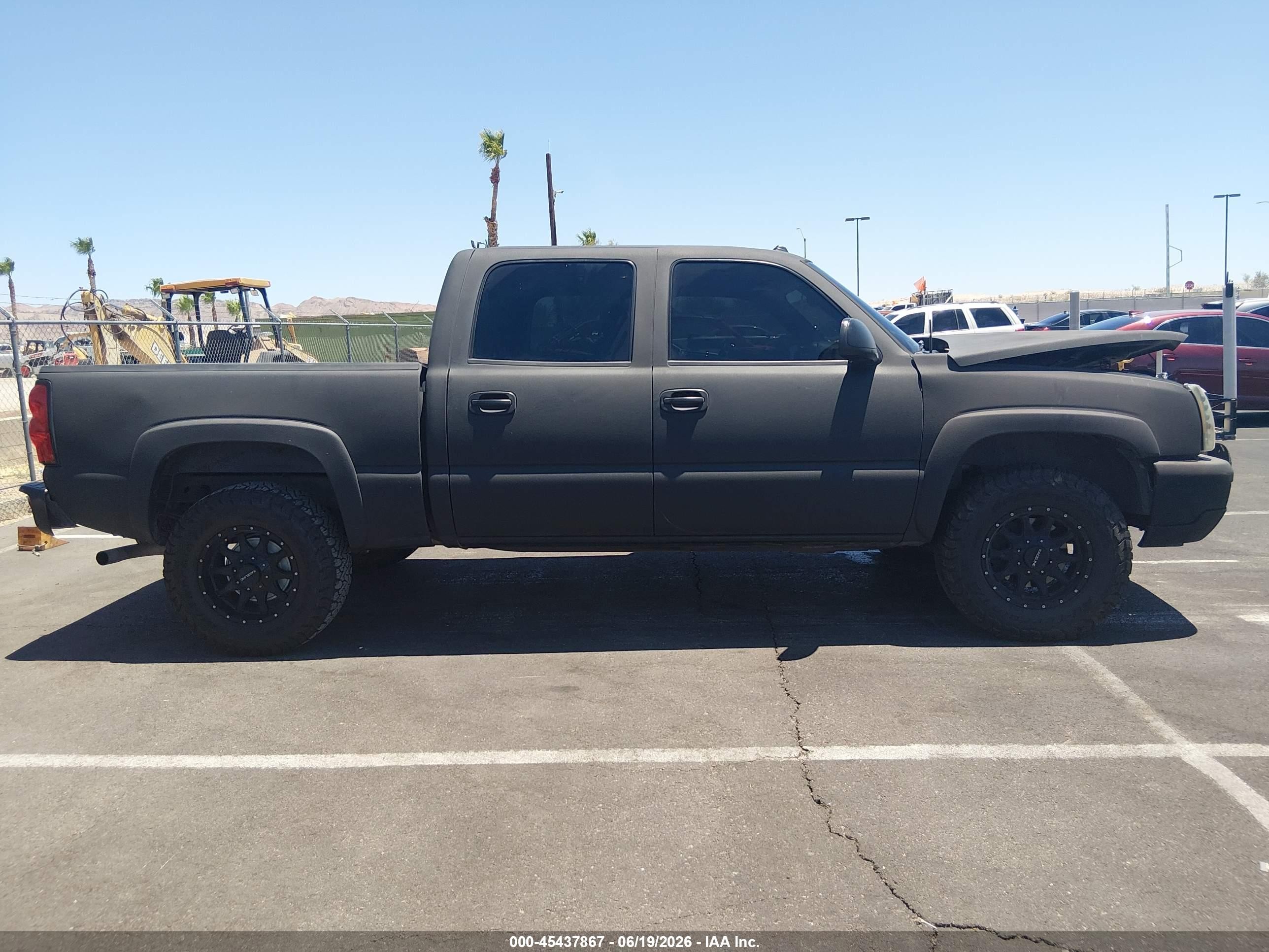 2005 Chevrolet Silverado 1500 Z71 Black vin: 2GCEK13T451314418