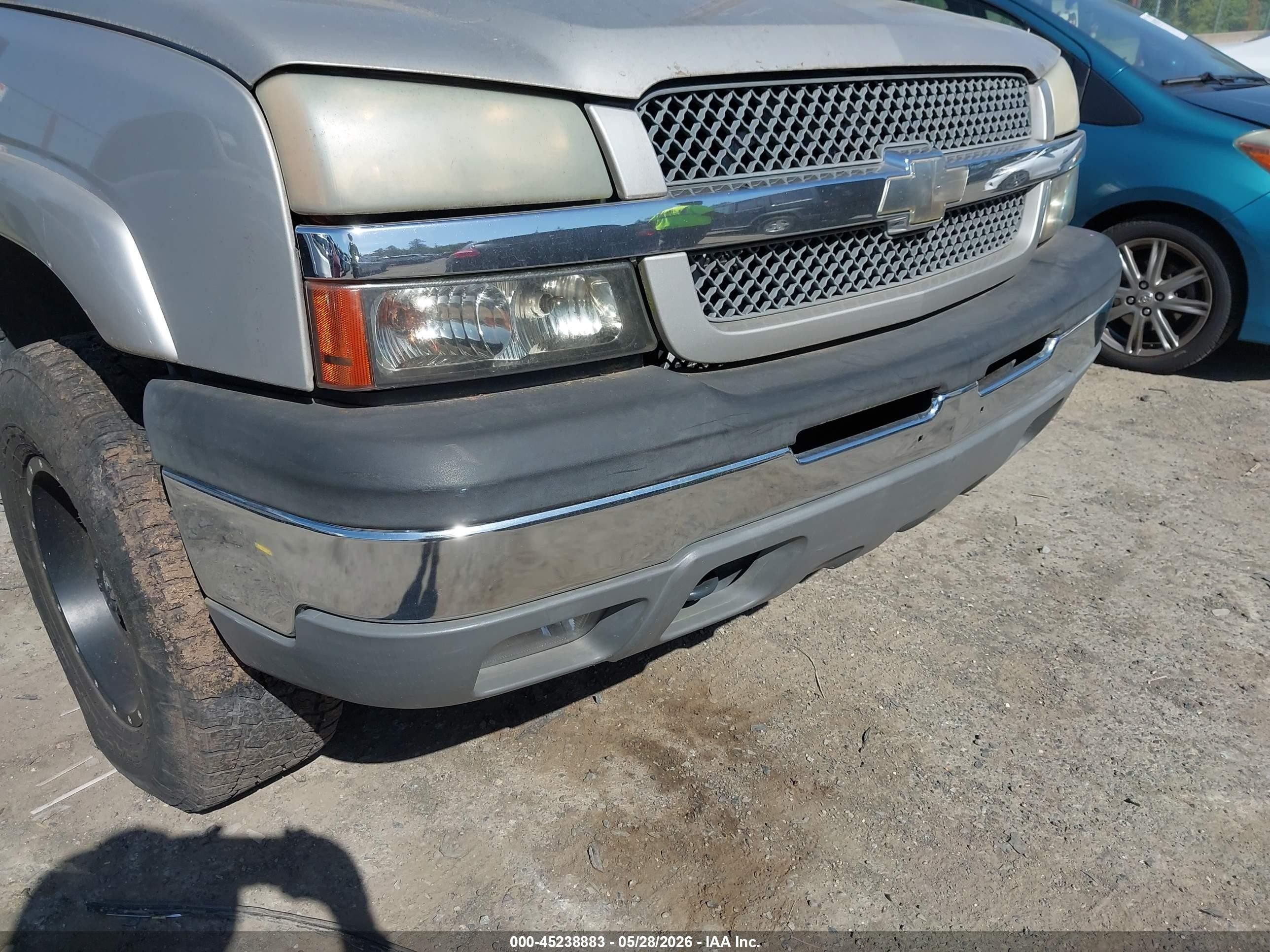 2005 Chevrolet Silverado 1500 Z71 Silver vin: 2GCEK13T451342221