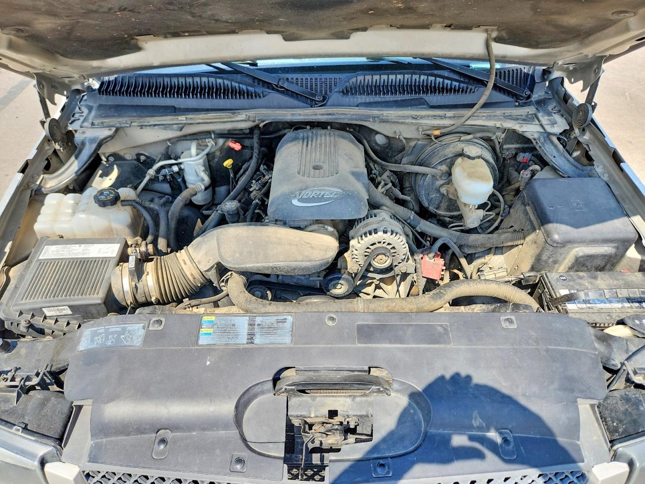 2005 Chevrolet Silverado K1500 Silver vin: 2GCEK13T451385845