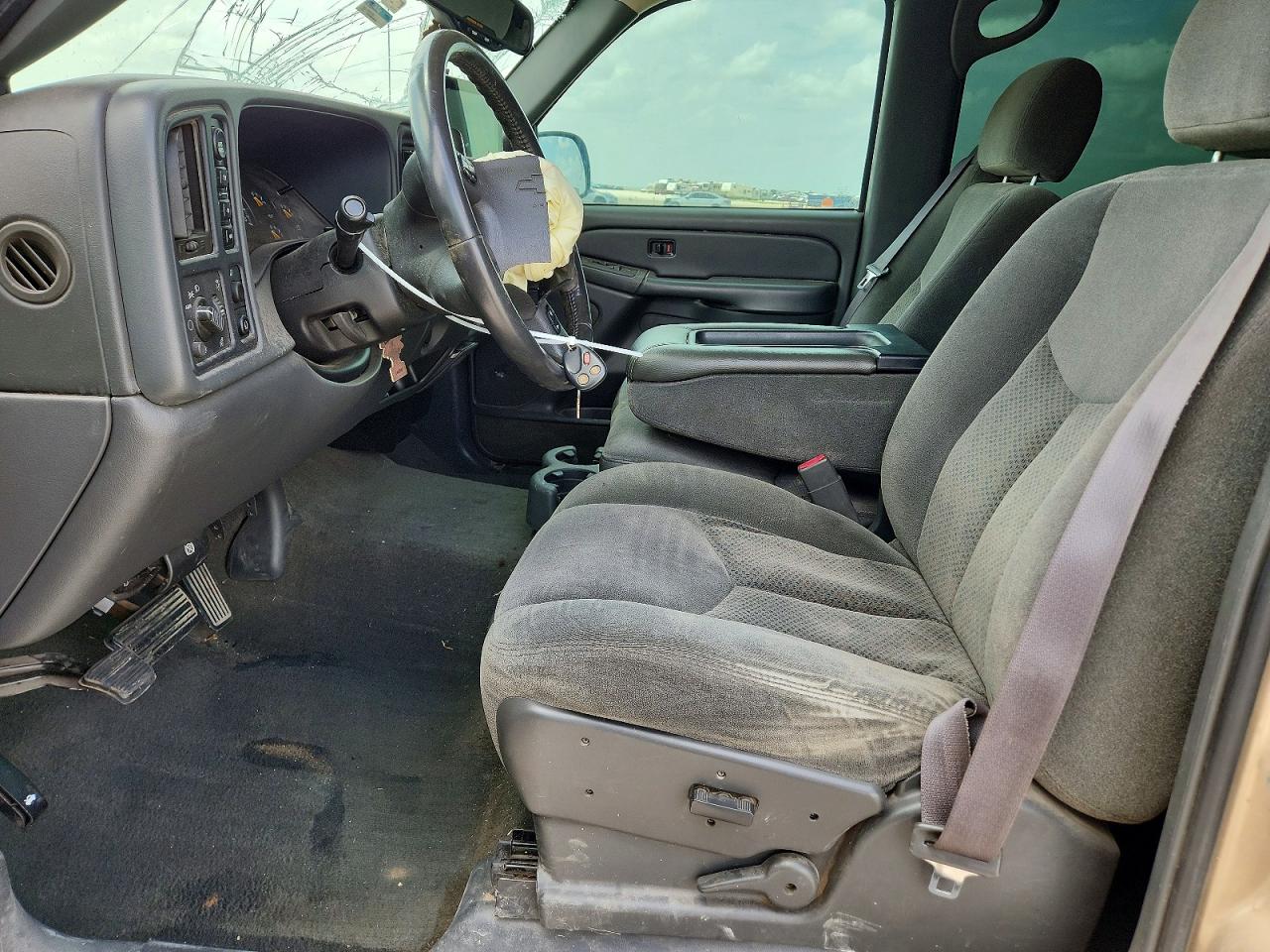 2004 Chevrolet Silverado K1500 Tan vin: 2GCEK13T541420696