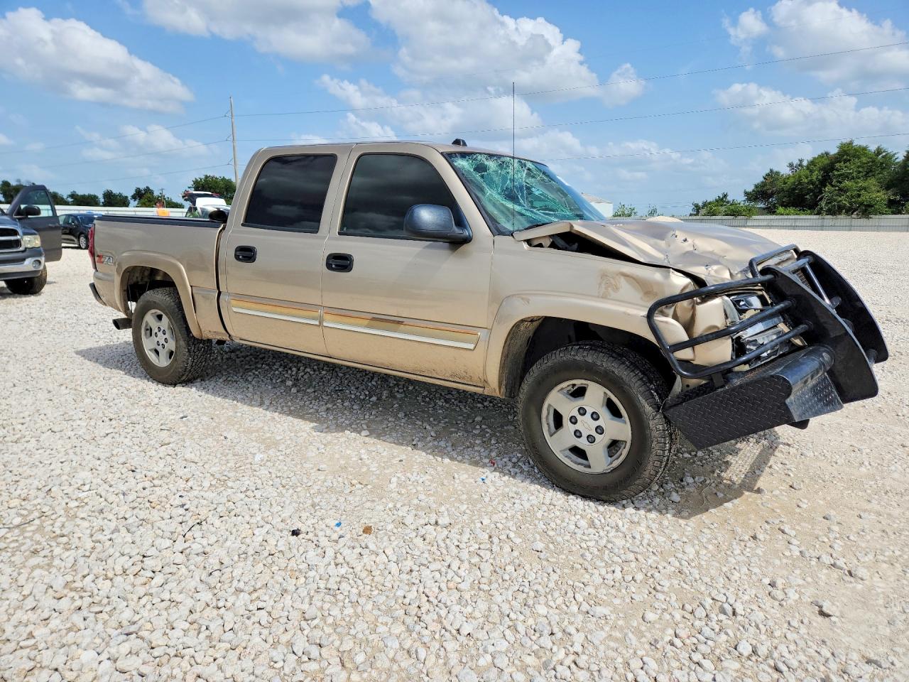 2004 Chevrolet Silverado K1500 Tan vin: 2GCEK13T541420696