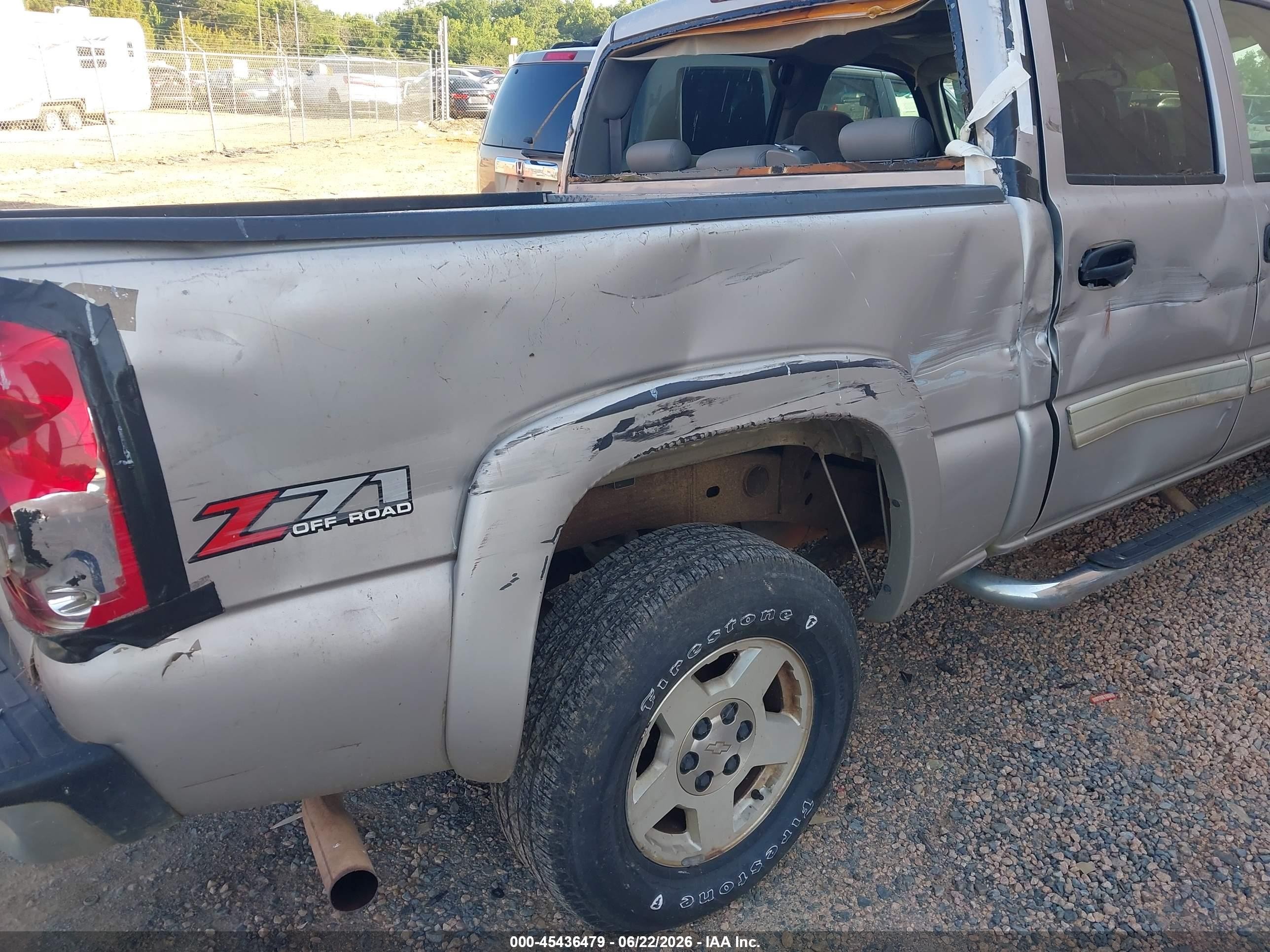 2004 Chevrolet Silverado 1500 Z71 Серебряный vin: 2GCEK13T541421928