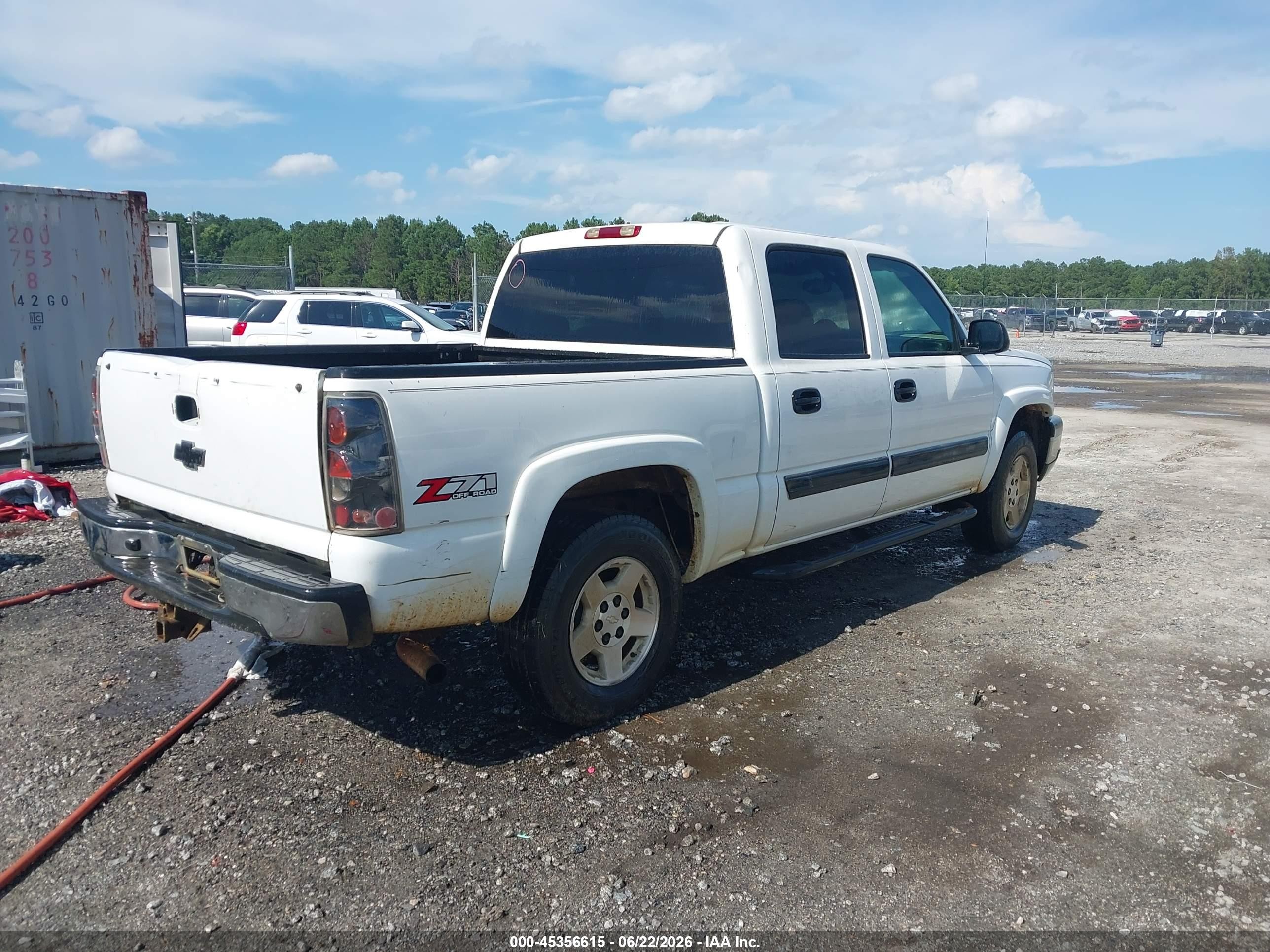 2004 Chevrolet Silverado 1500 Z71 White vin: 2GCEK13T541429933