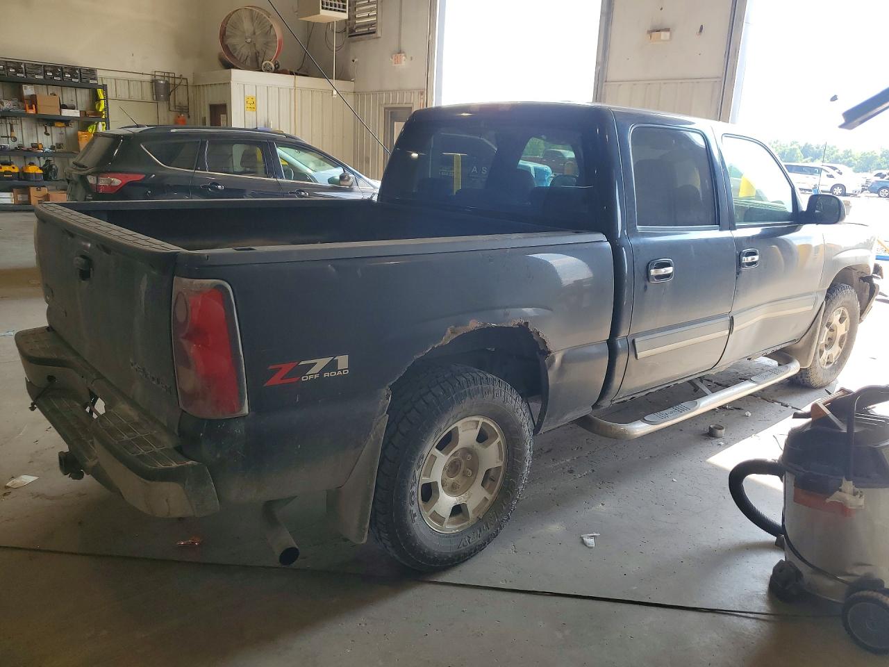 2005 Chevrolet Silverado K1500 Black vin: 2GCEK13T551257288