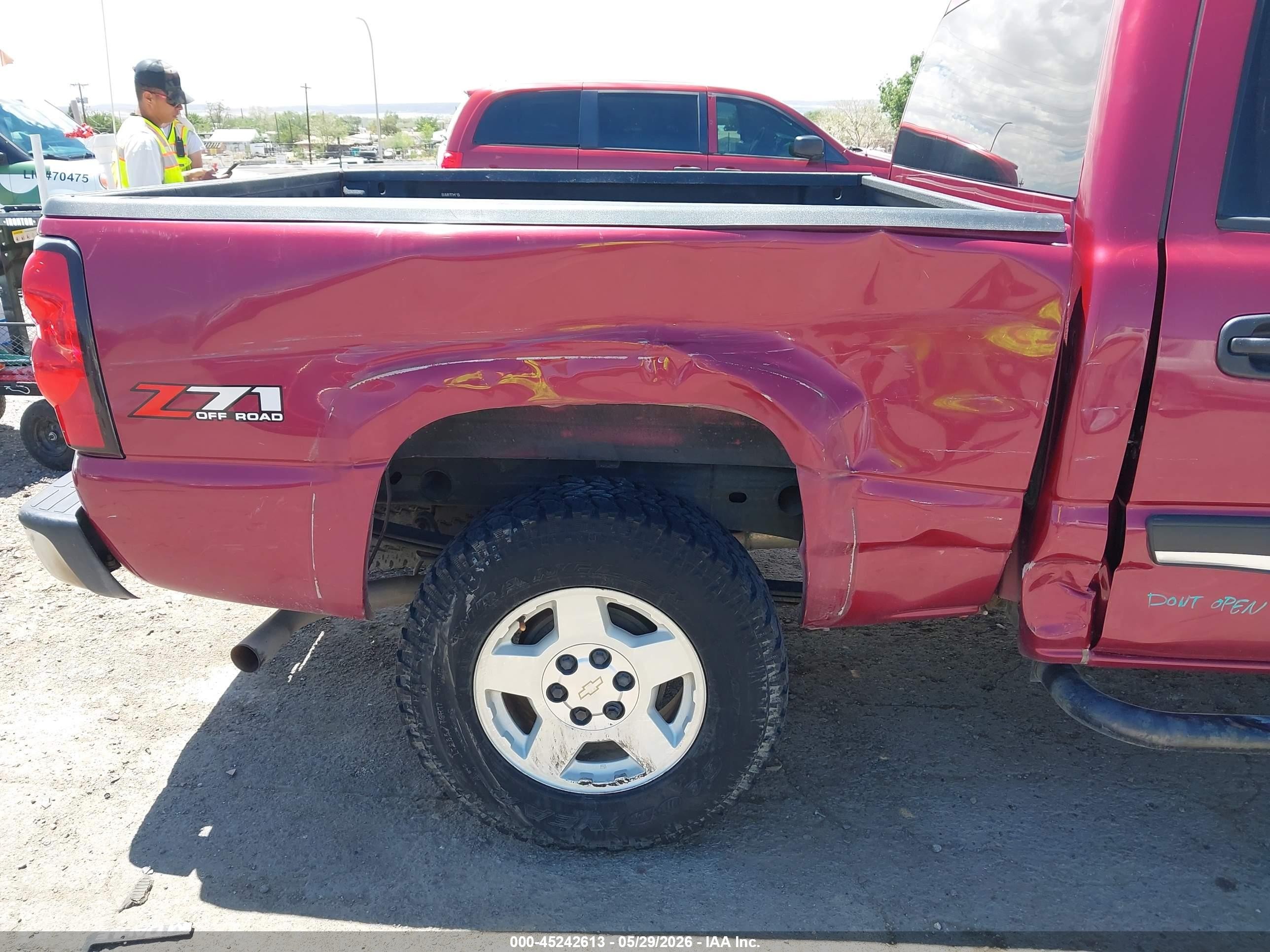 2006 Chevrolet Silverado 1500 Lt1 Red vin: 2GCEK13T561156172