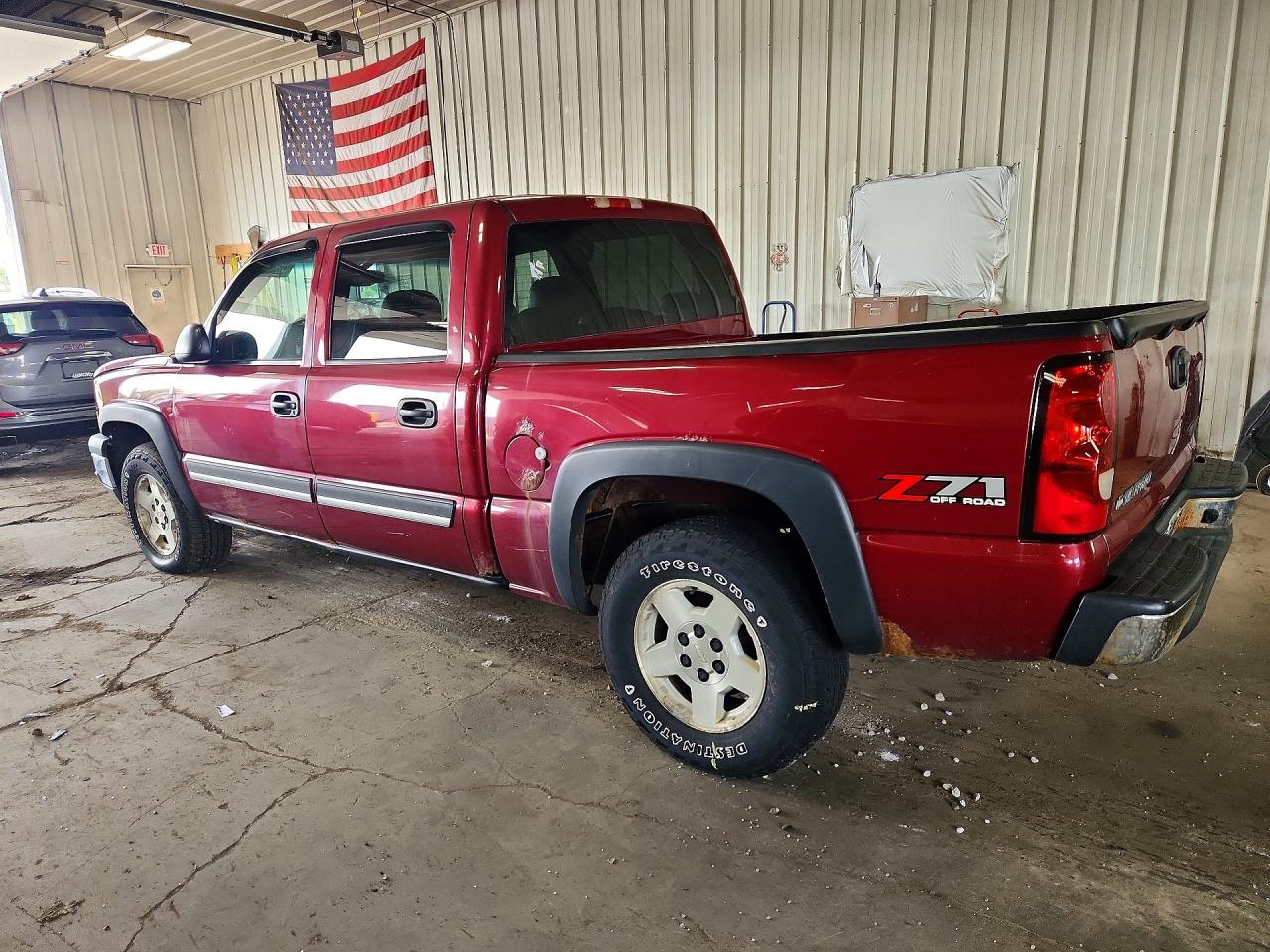 2005 Chevrolet Silverado K1500 Burgundy vin: 2GCEK13T651386351