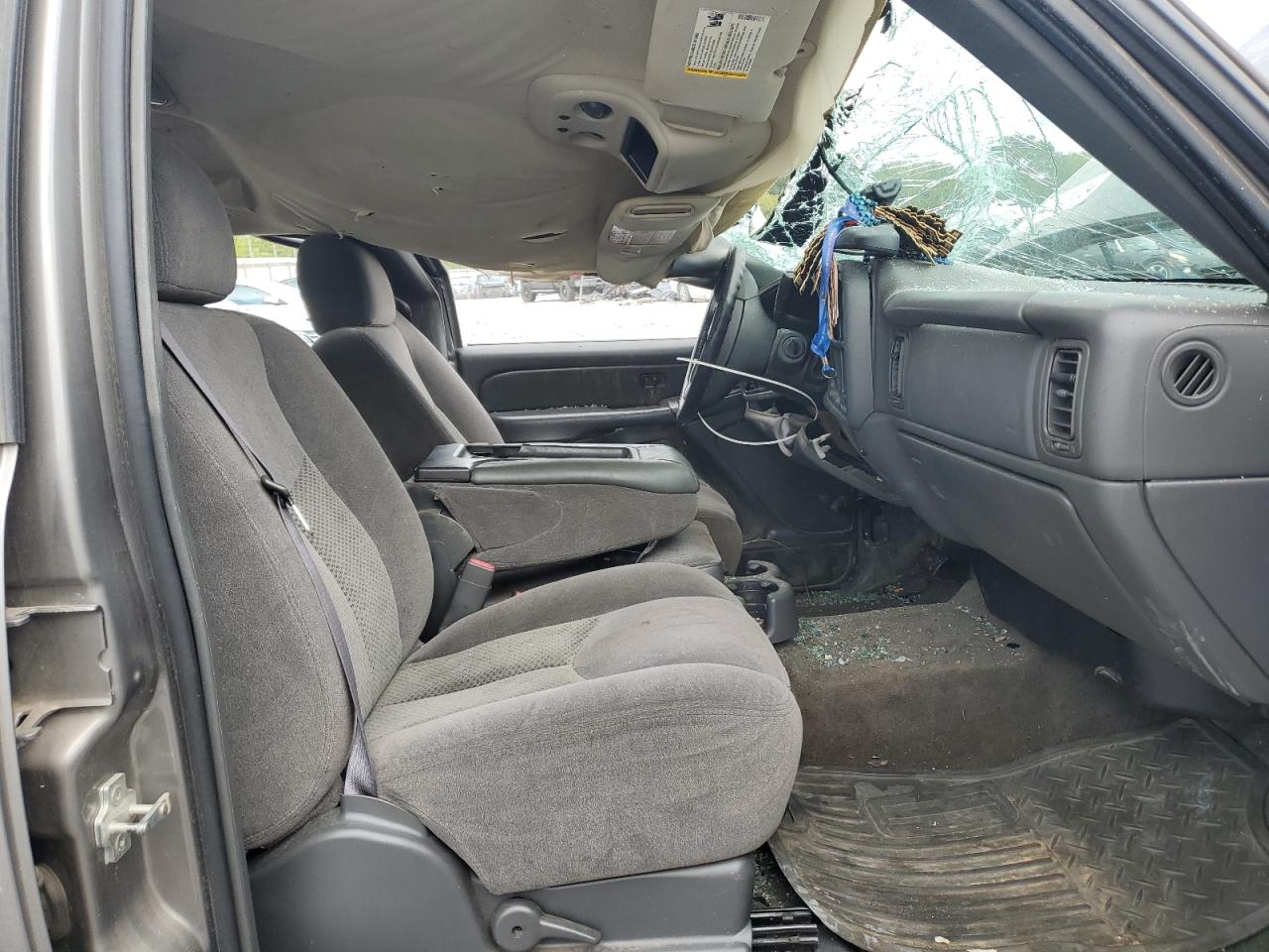 2006 Chevrolet Silverado K1500 Серый vin: 2GCEK13T661196793