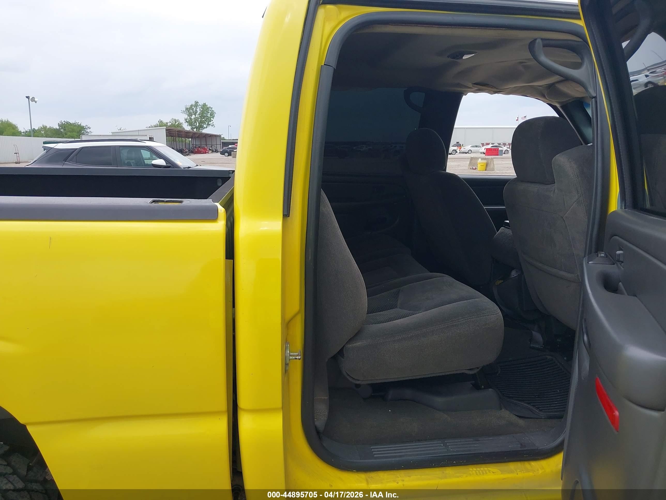 2006 Chevrolet Silverado 1500 Lt1 Yellow vin: 2GCEK13T661210076