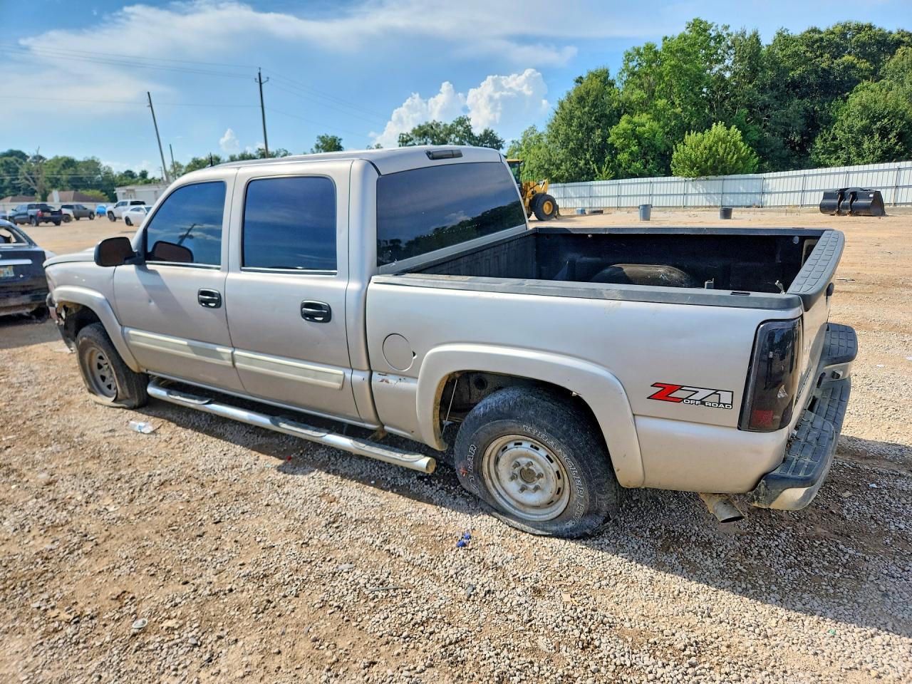 2004 Chevrolet Silverado K1500 Silver vin: 2GCEK13T741395848
