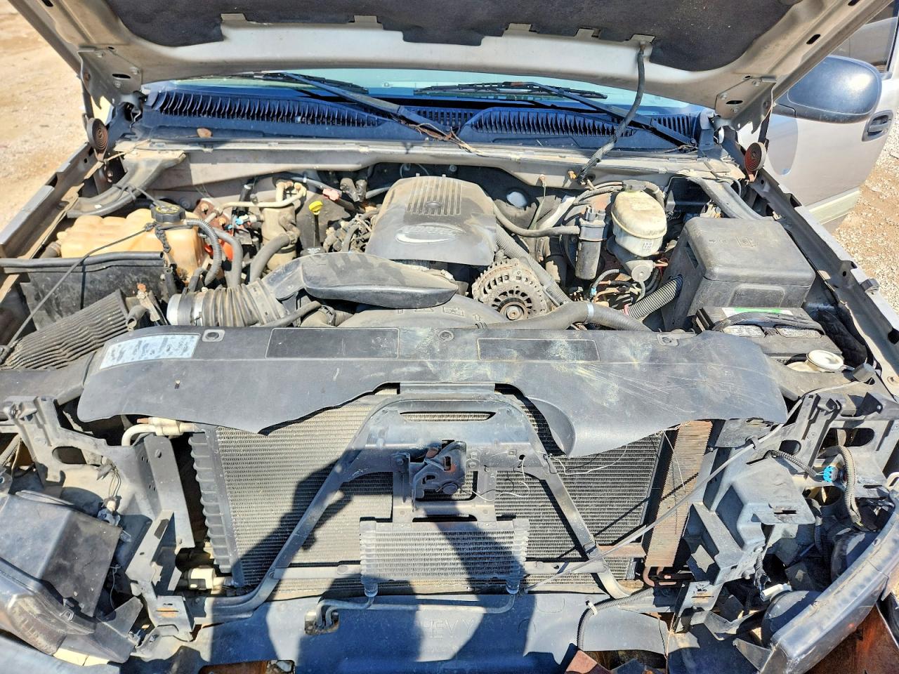 2004 Chevrolet Silverado K1500 Silver vin: 2GCEK13T741395848