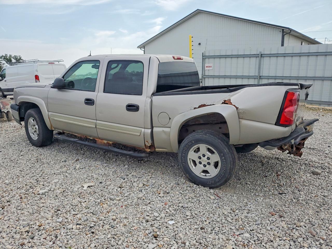 2004 Chevrolet Silverado K1500 Silver vin: 2GCEK13T741406914