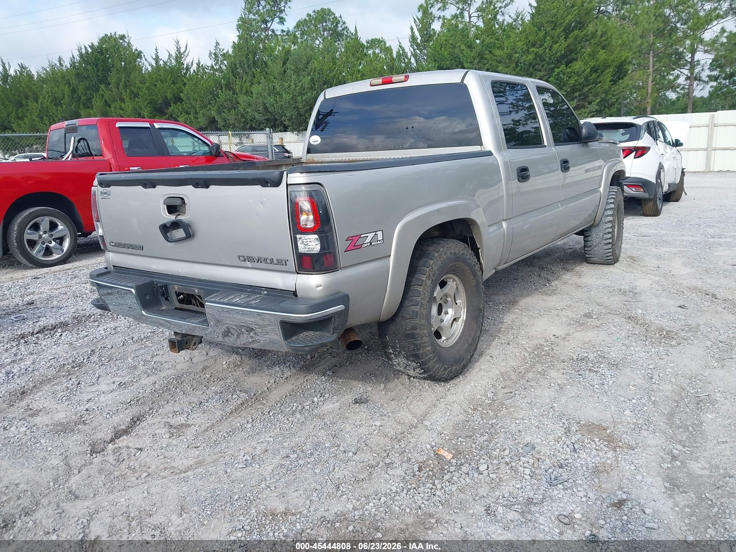2005 Chevrolet Silverado 1500 Z71 Silver vin: 2GCEK13T751325980