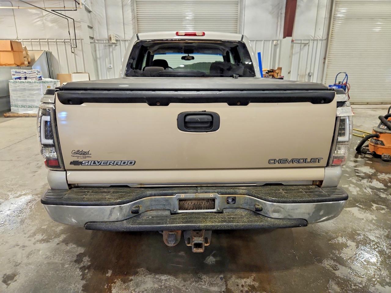 2006 Chevrolet Silverado K1500 Silver vin: 2GCEK13T761165715