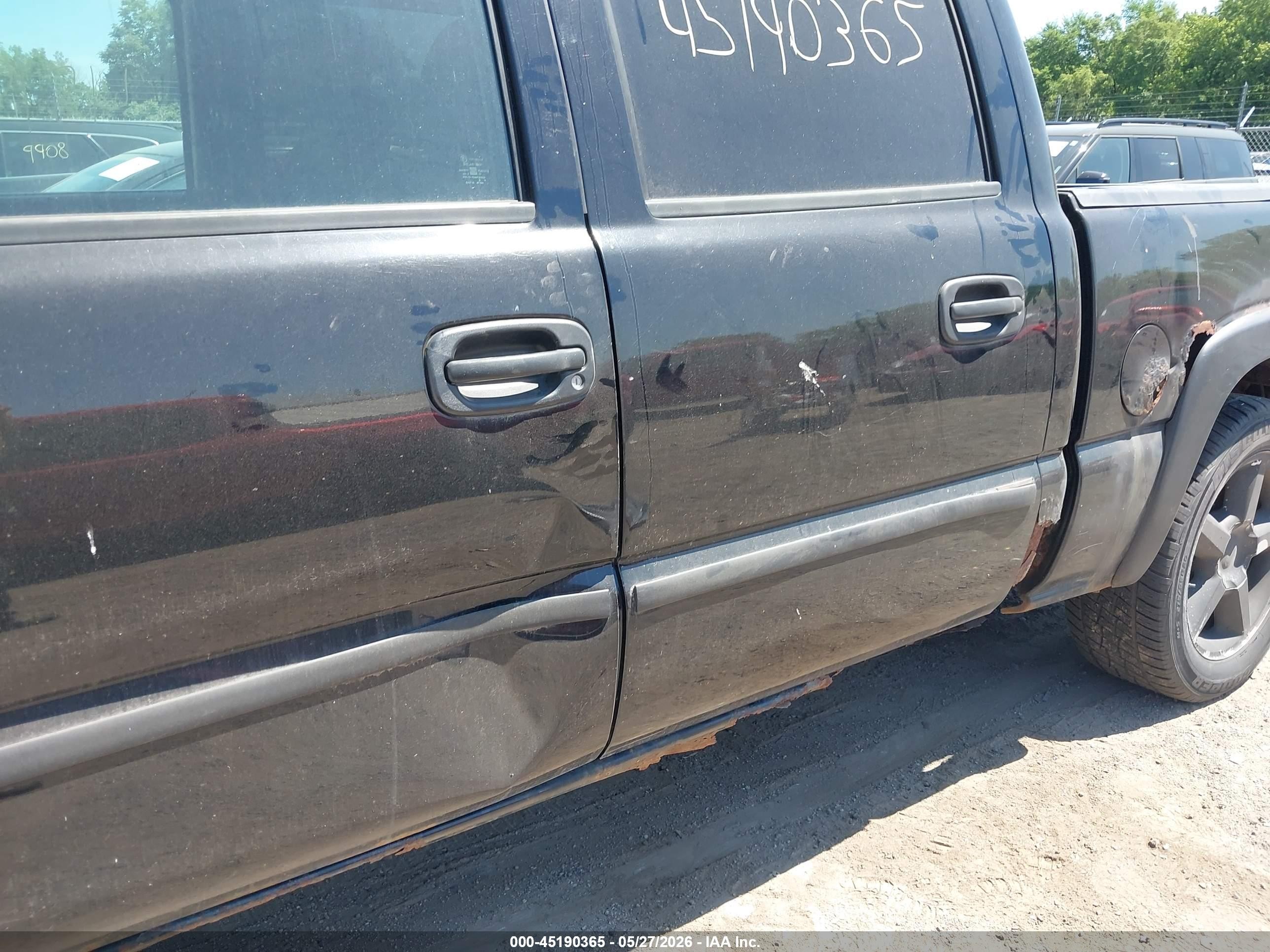 2004 Chevrolet Silverado 1500 Z71 Black vin: 2GCEK13T841319846
