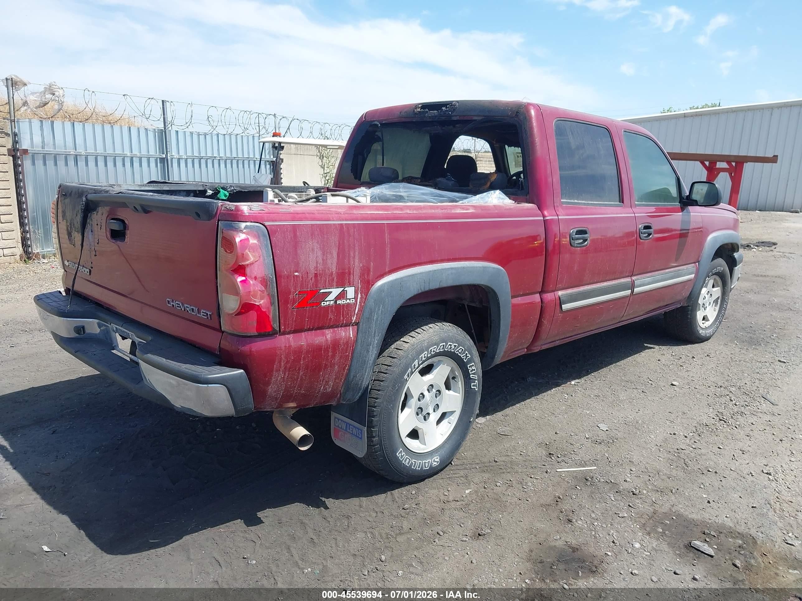 2005 Chevrolet Silverado 1500 Z71 Red vin: 2GCEK13T851126596