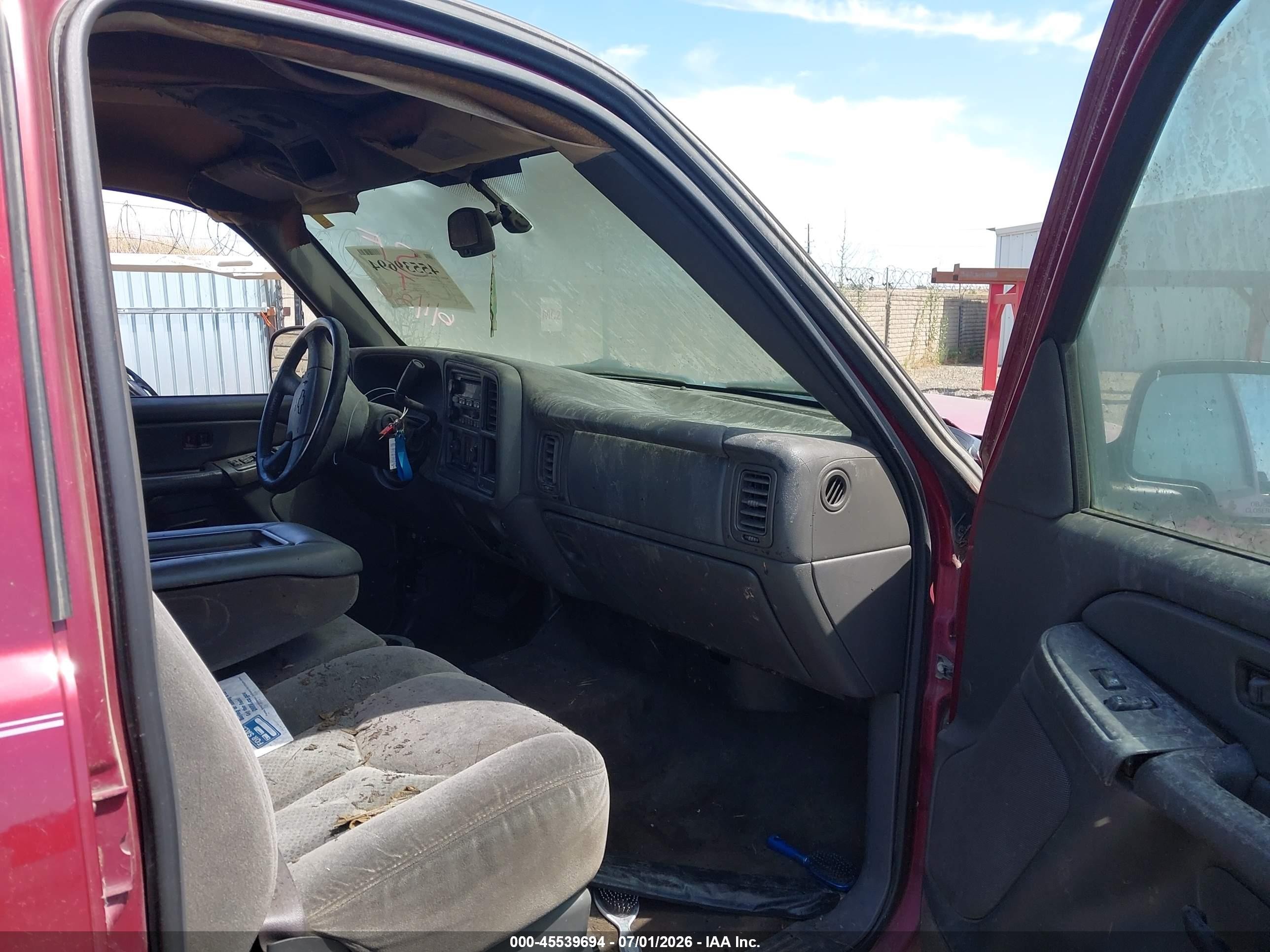 2005 Chevrolet Silverado 1500 Z71 Red vin: 2GCEK13T851126596