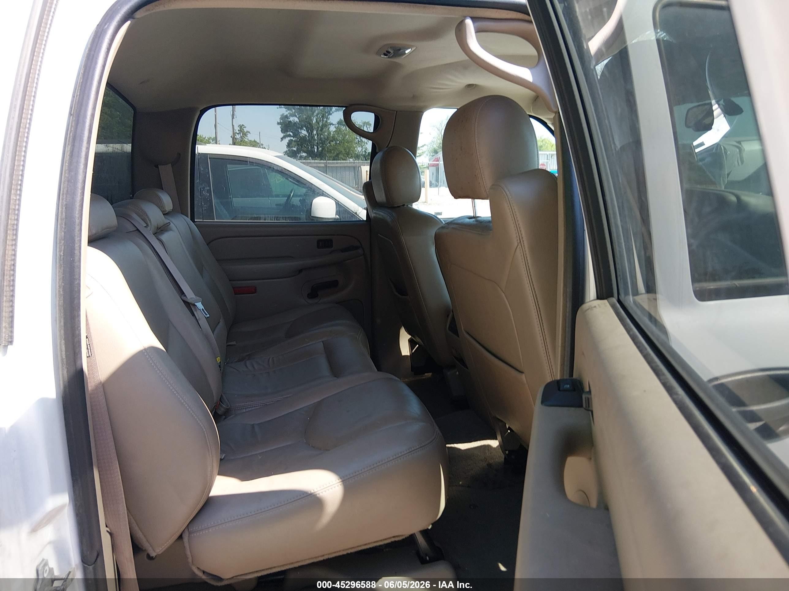 2004 Chevrolet Silverado 1500 Z71 Белый vin: 2GCEK13T941295489