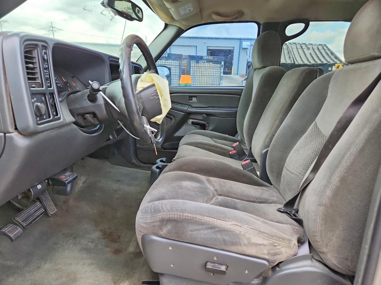 2005 Chevrolet Silverado K1500 Gray vin: 2GCEK13T951194292