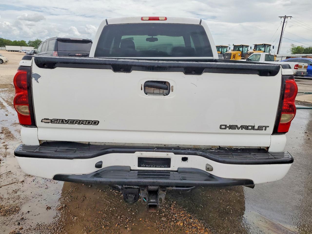 2005 Chevrolet Silverado 1500 Lt Double Cab 4wd White vin: 2GCEK13T951335409