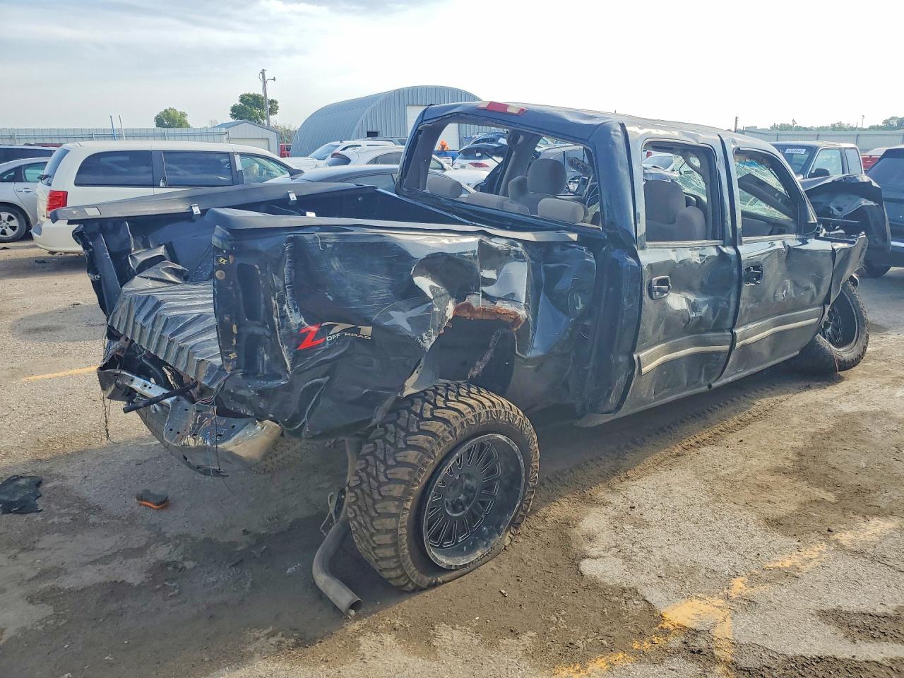 2004 Chevrolet Silverado K1500 Черный vin: 2GCEK13TX41327785