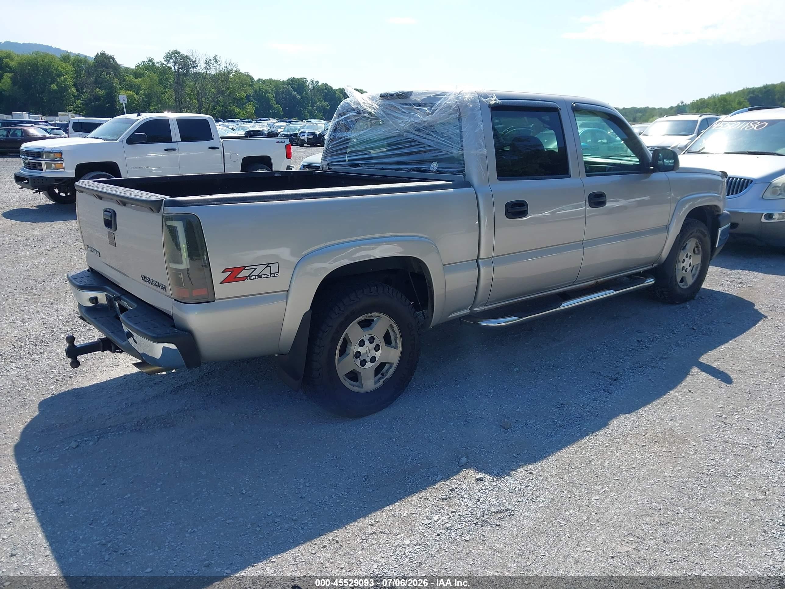 2005 Chevrolet Silverado 1500 Z71 Silver vin: 2GCEK13TX51157932