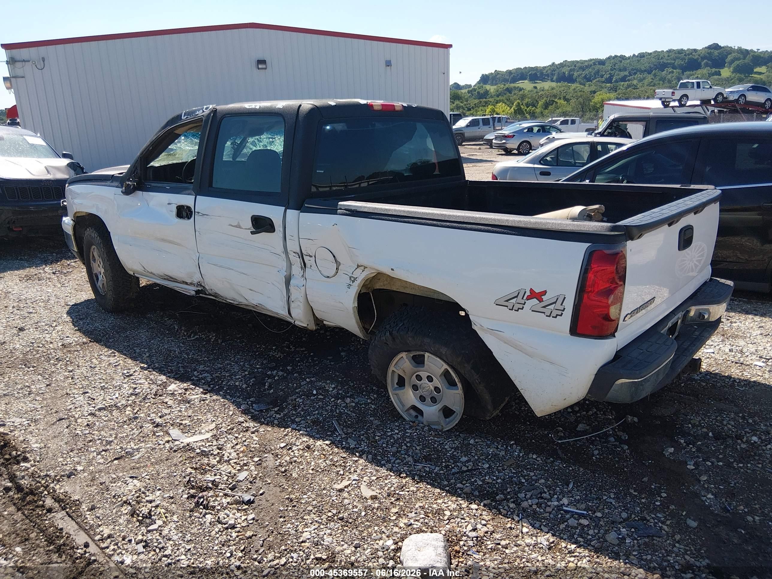 2006 Chevrolet Silverado 1500 Ls White vin: 2GCEK13V161209581