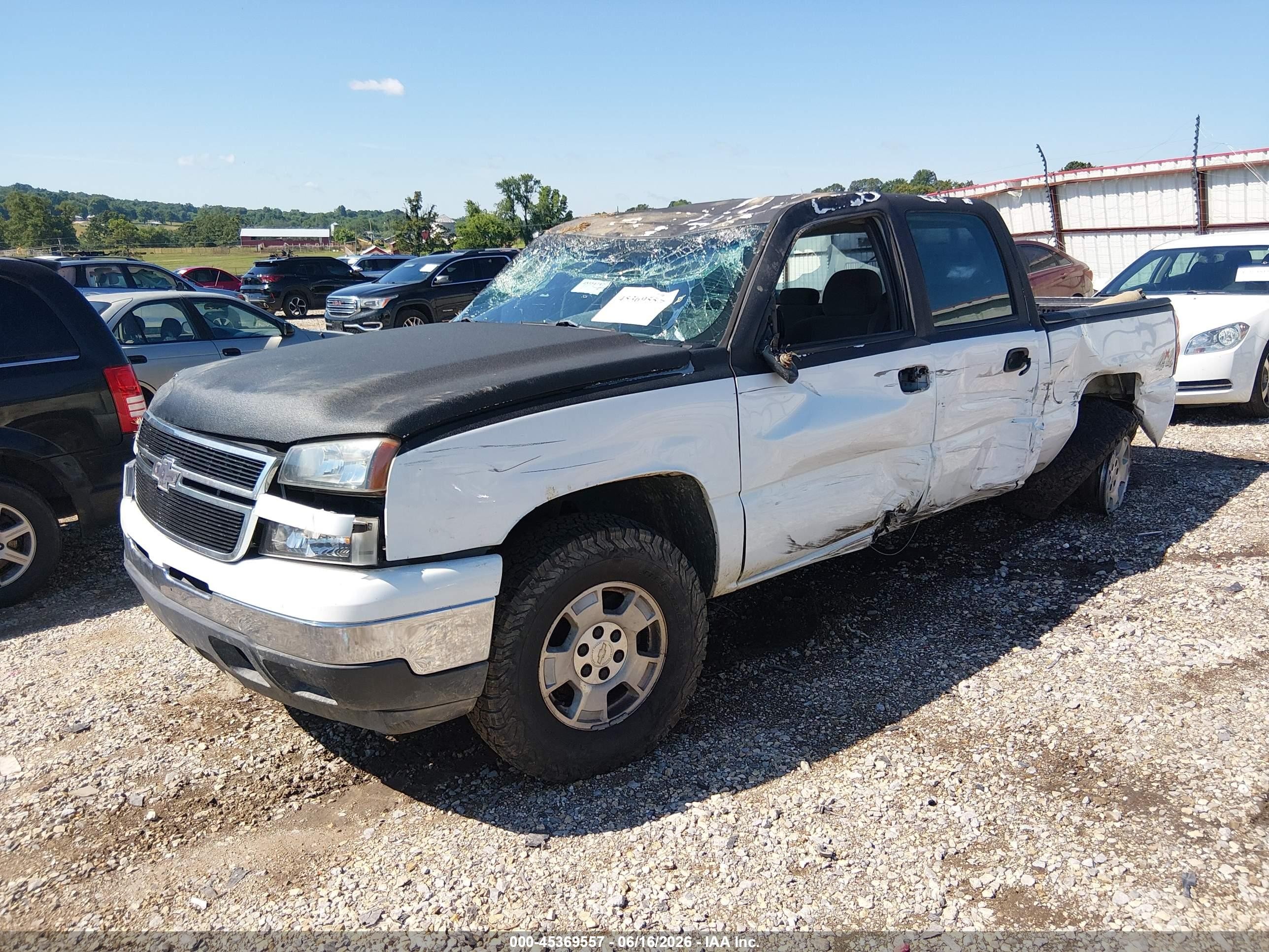 2006 Chevrolet Silverado 1500 Ls White vin: 2GCEK13V161209581