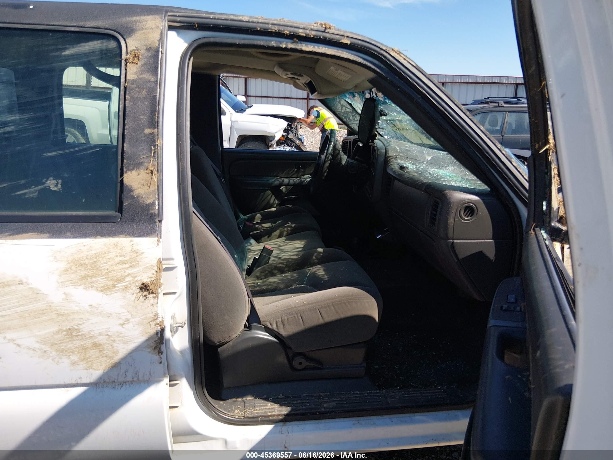2006 Chevrolet Silverado 1500 Ls White vin: 2GCEK13V161209581