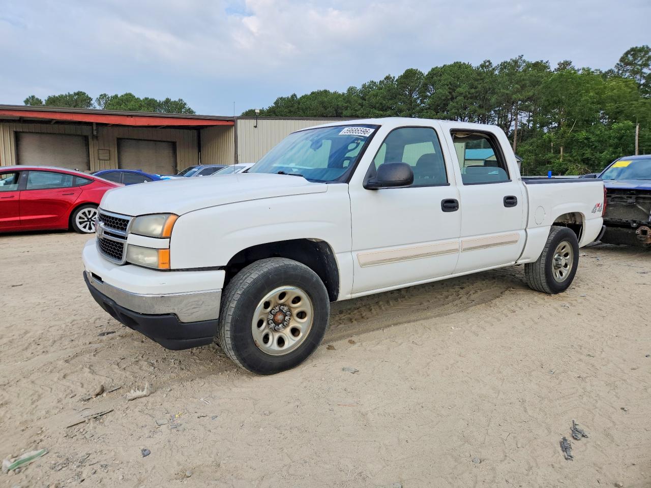 2007 Chevrolet Silverado K1500 Classic Crew Cab White vin: 2GCEK13V771175910