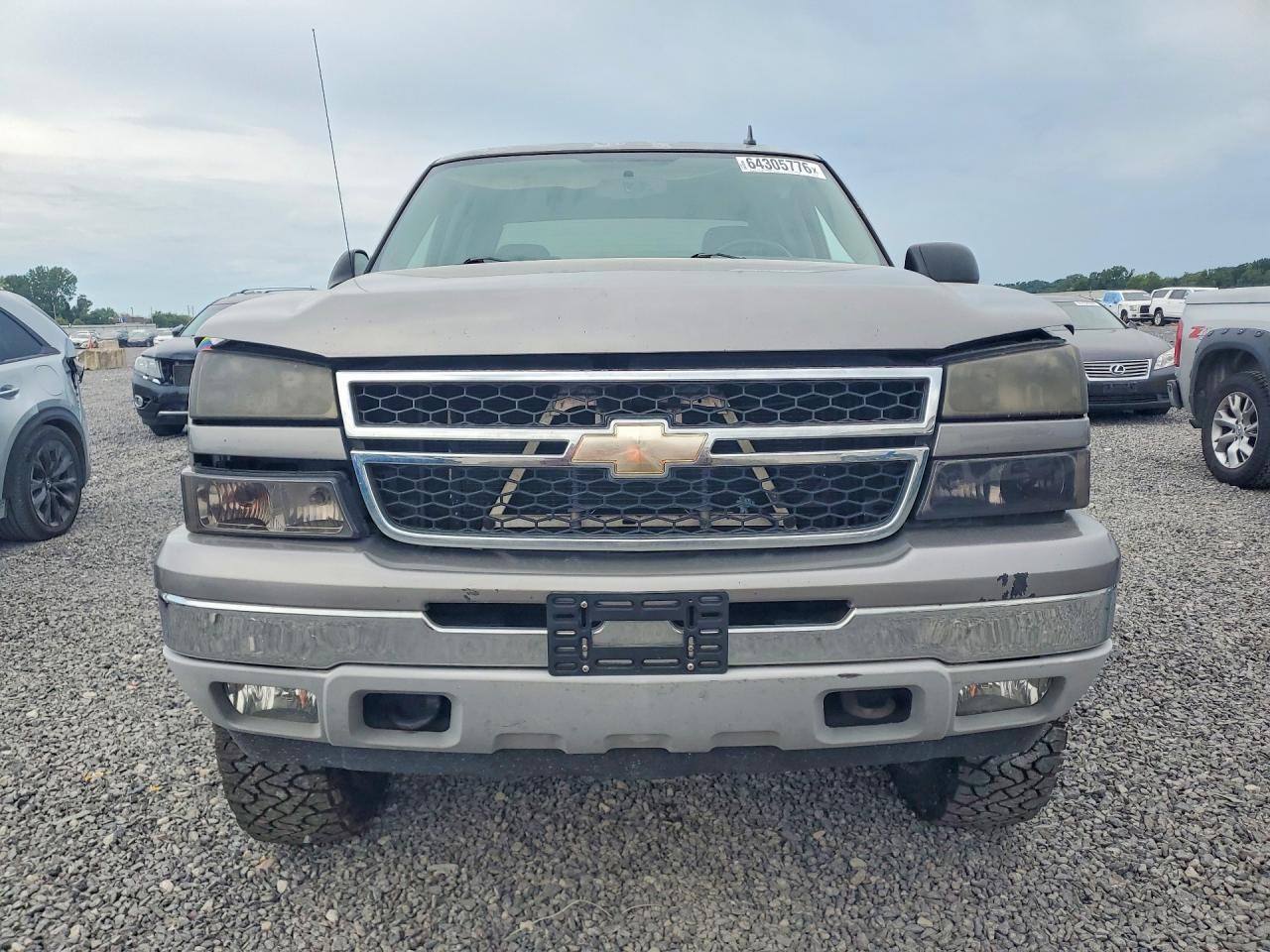 2007 Chevrolet Silverado K1500 Classic Crew Cab Gray vin: 2GCEK13Z171165795