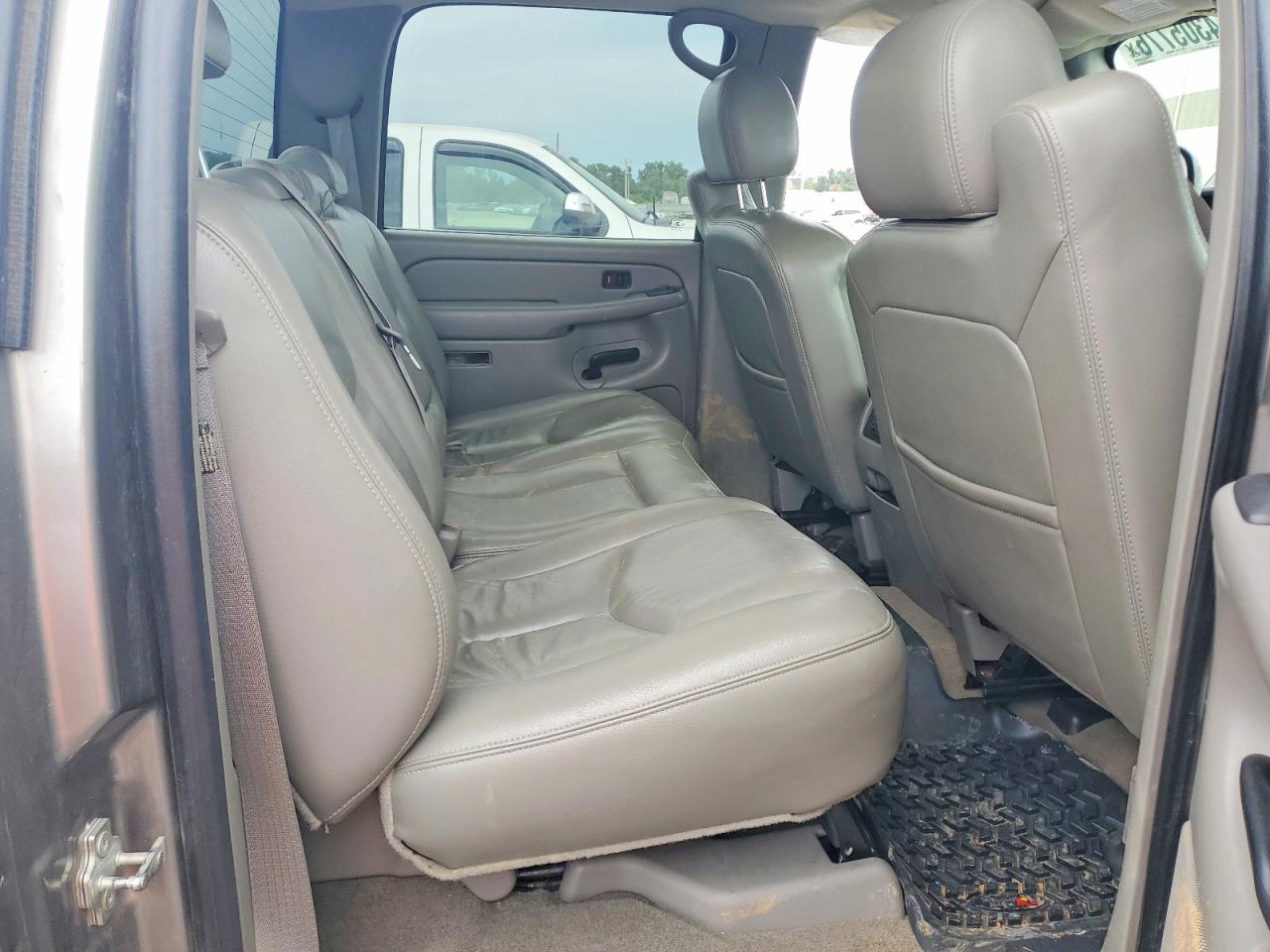 2007 Chevrolet Silverado K1500 Classic Crew Cab Gray vin: 2GCEK13Z171165795