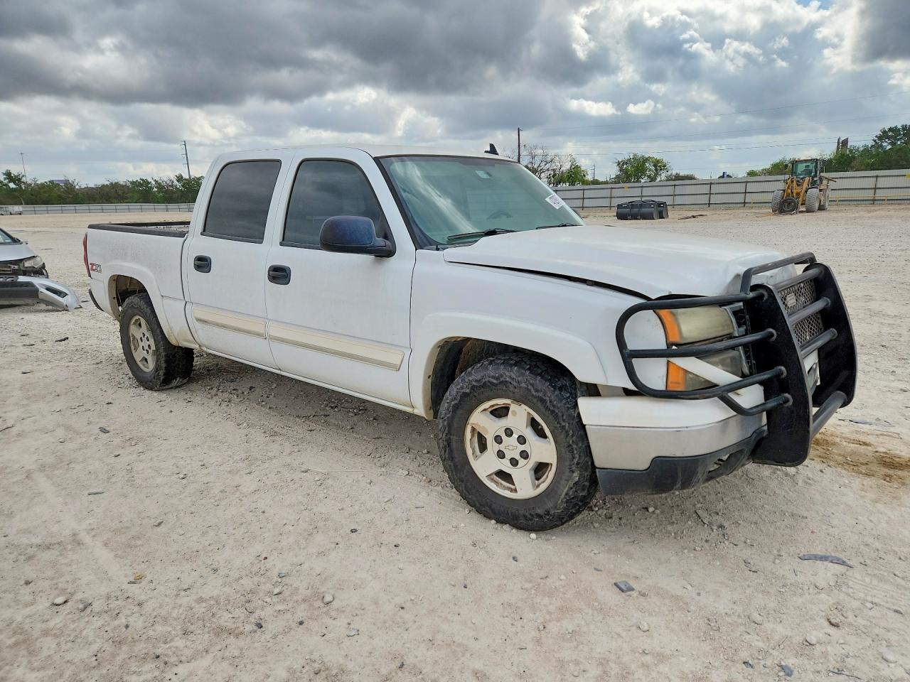 2007 Chevrolet Silverado K1500 Classic Crew Cab White vin: 2GCEK13Z871181802