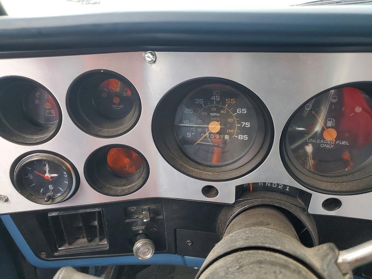 1983 Chevrolet K10 Blue vin: 2GCEK14HXD1137303