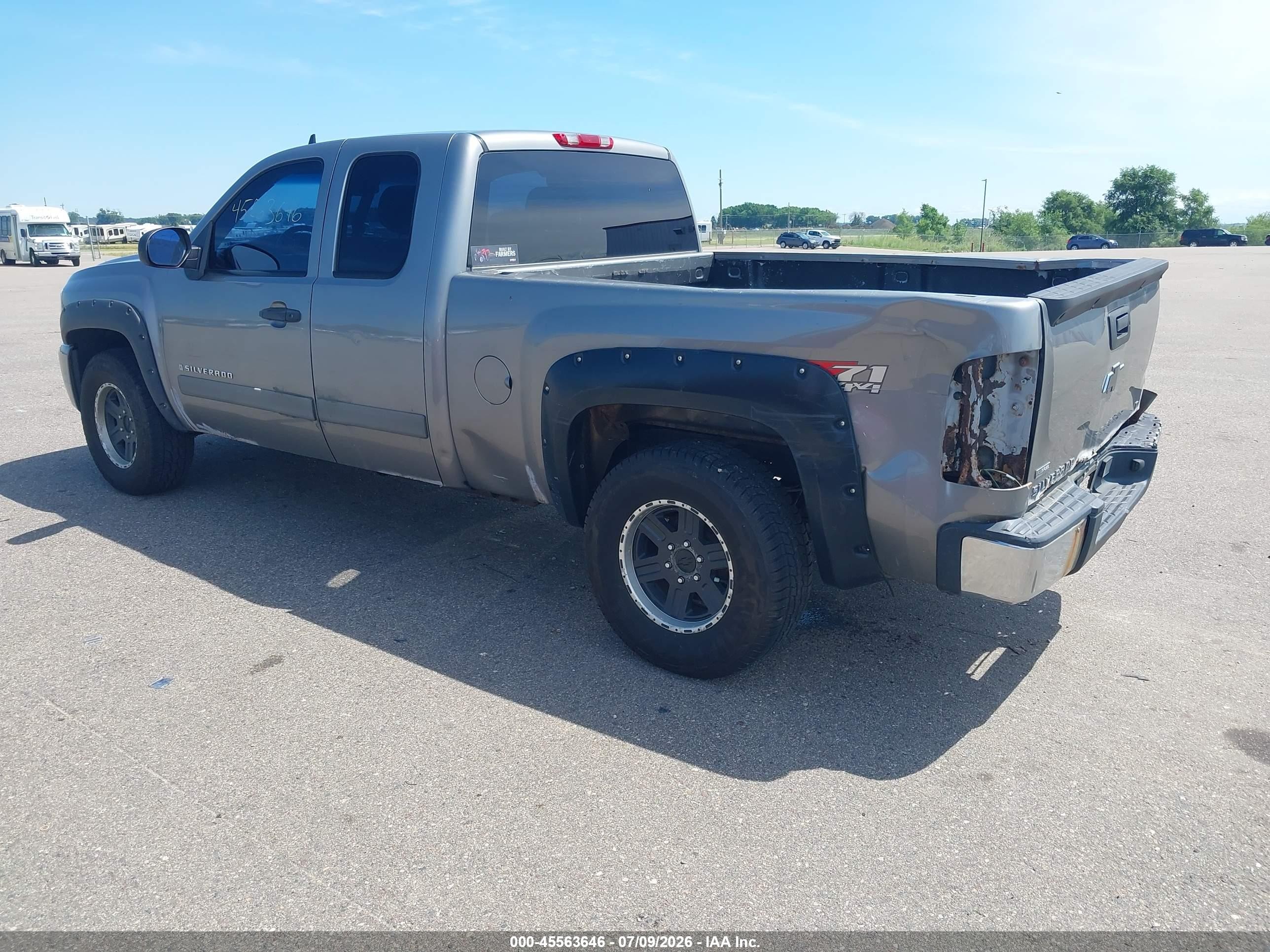 2007 Chevrolet Silverado 1500 Lt1 Серый vin: 2GCEK190271699459