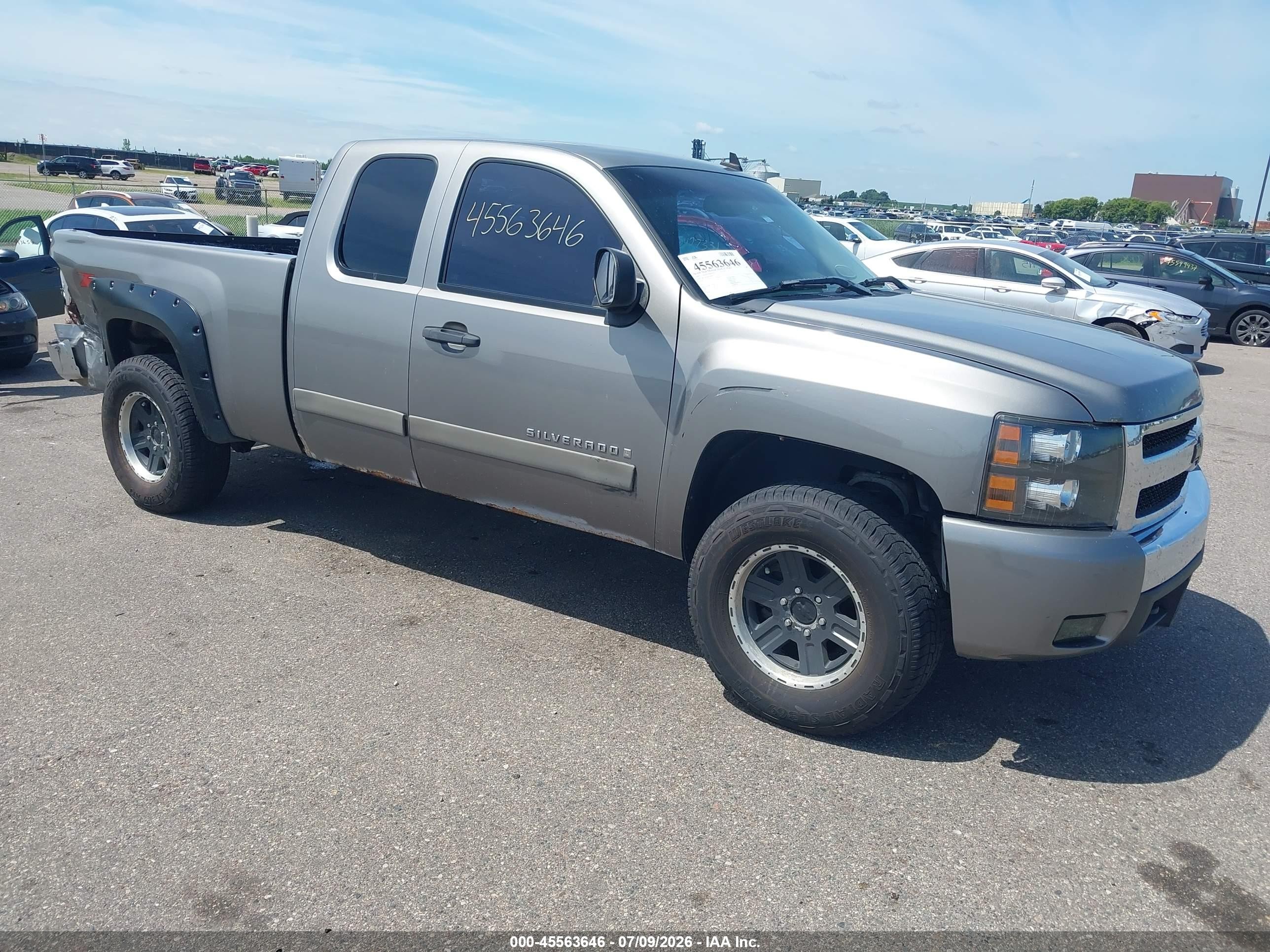 2007 Chevrolet Silverado 1500 Lt1 Серый vin: 2GCEK190271699459