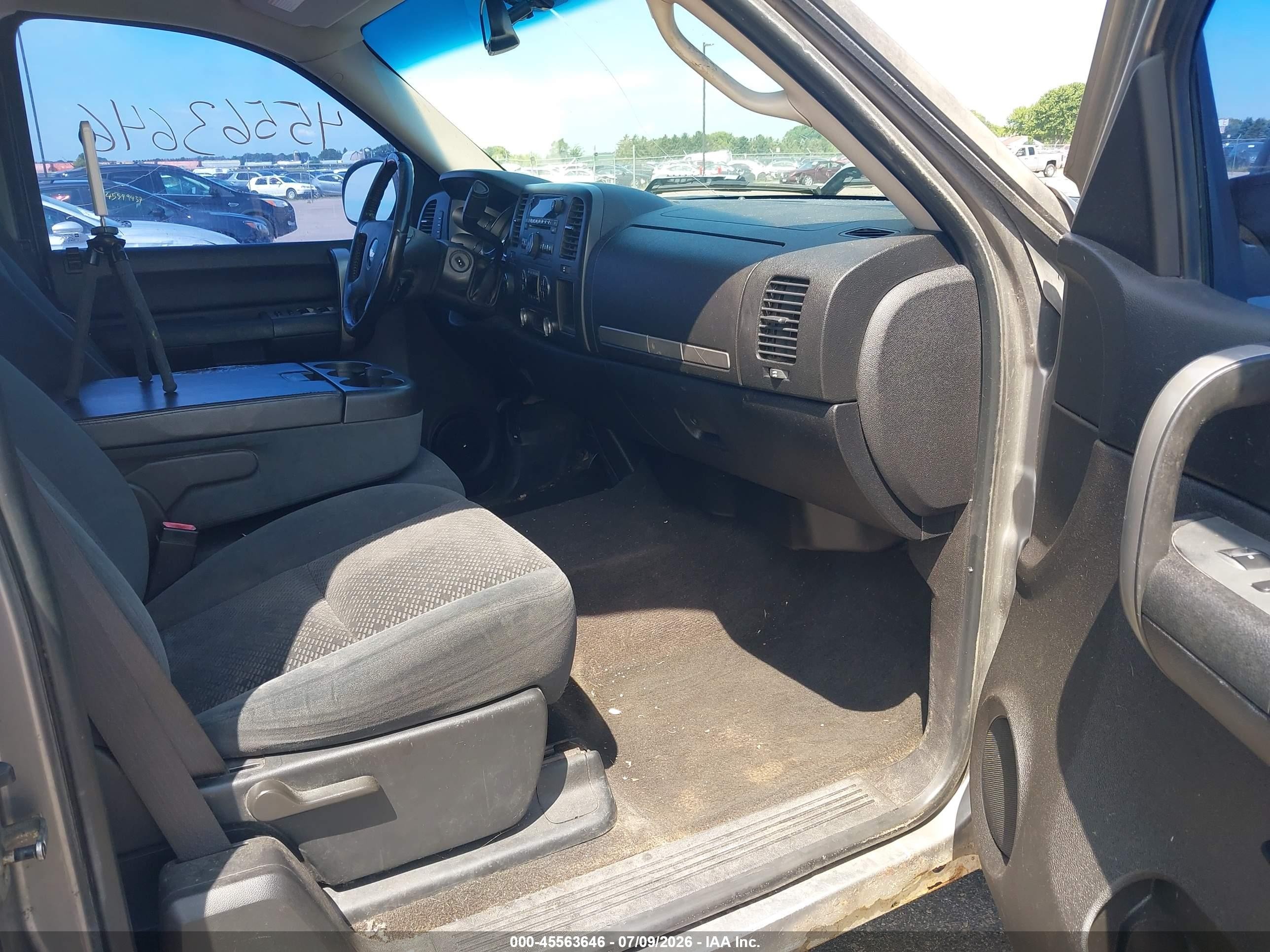2007 Chevrolet Silverado 1500 Lt1 Серый vin: 2GCEK190271699459
